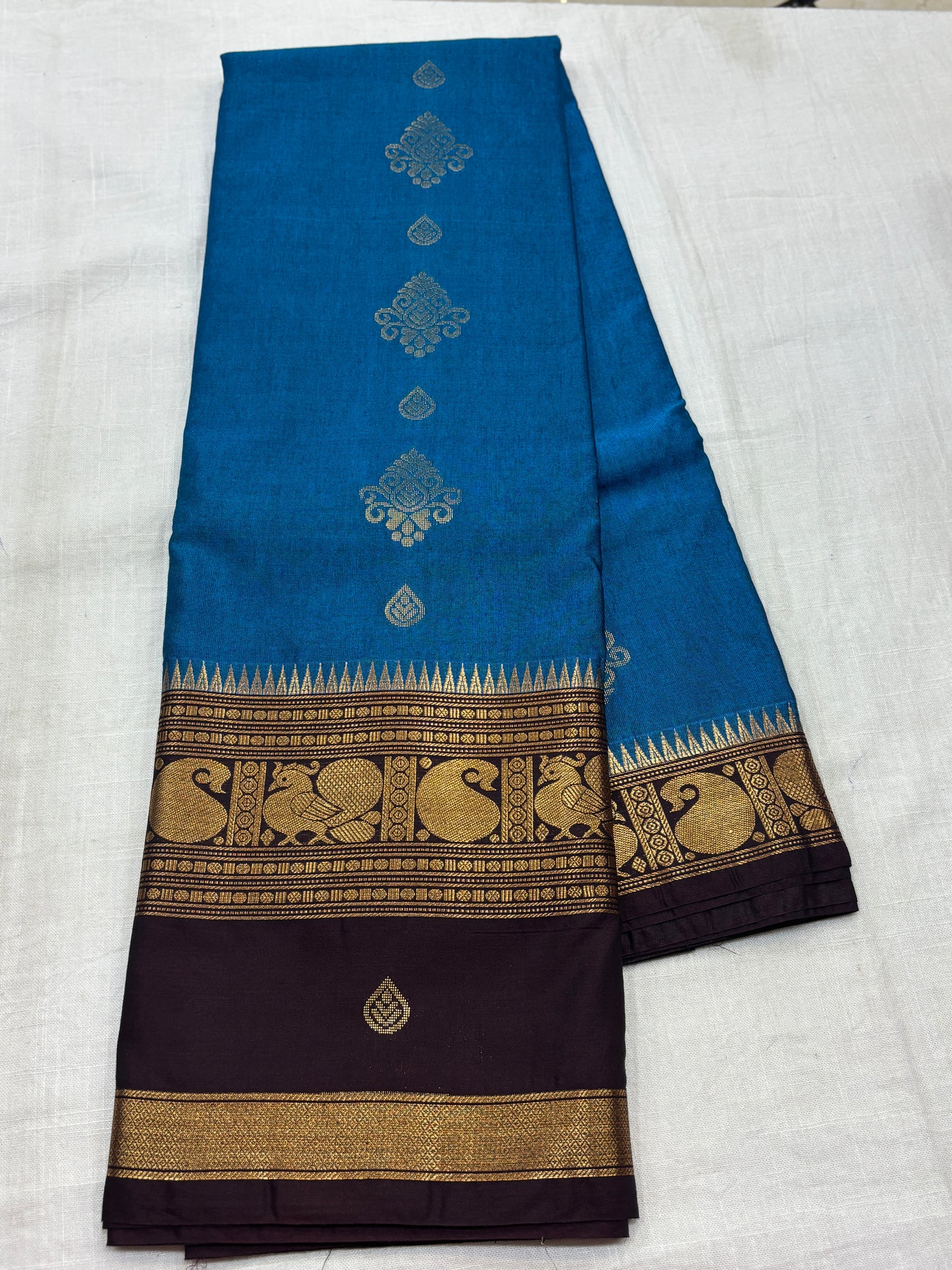 Semi Gadwal Vintage style sarees