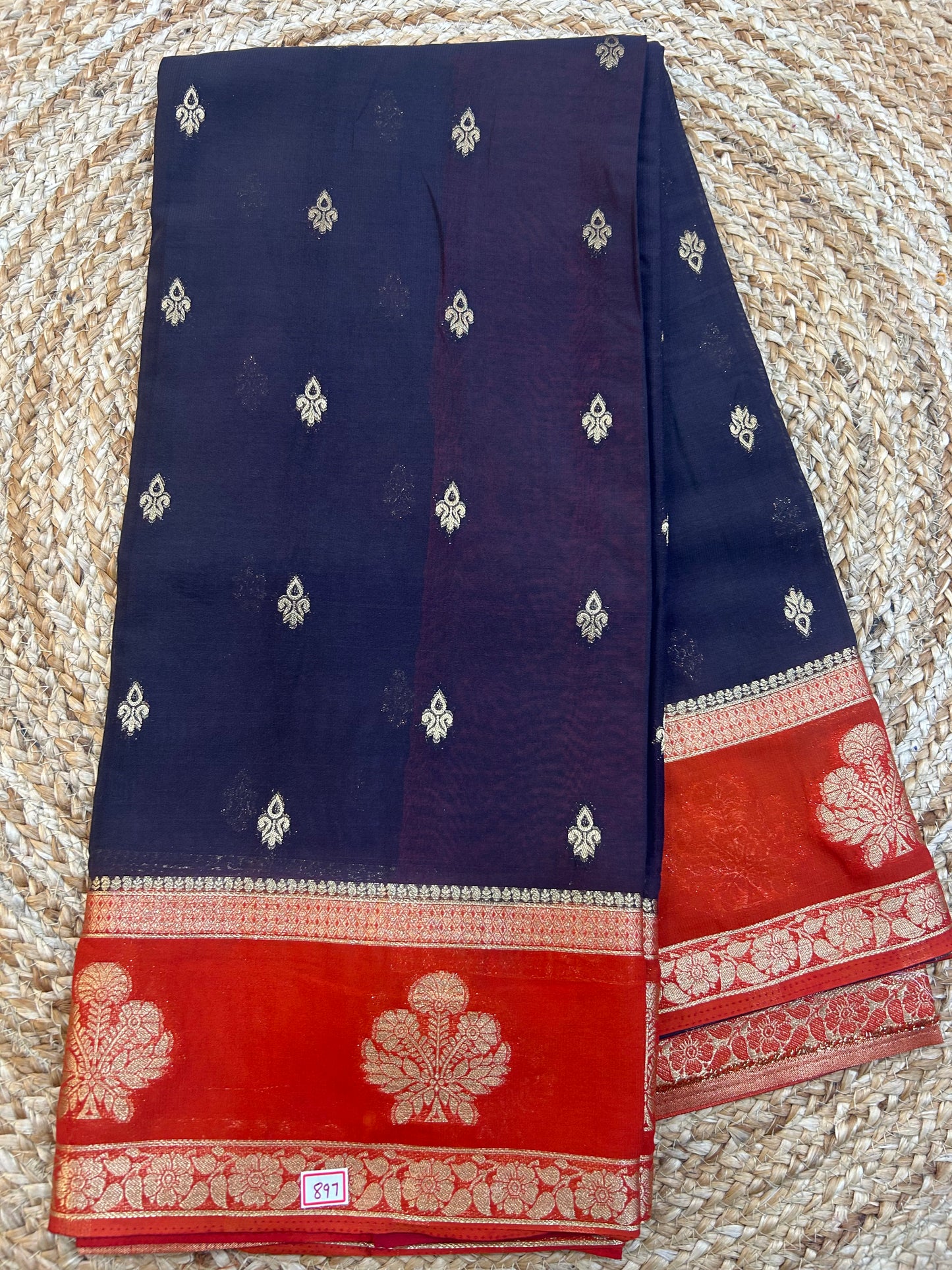 Mysore Crepe Gap borders rich pallu