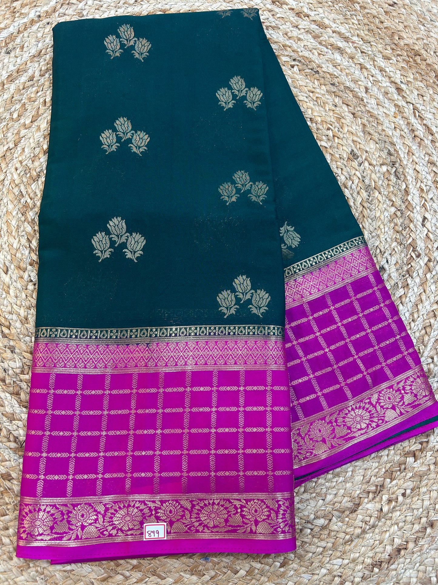 Mysore Crepe Gap borders rich pallu