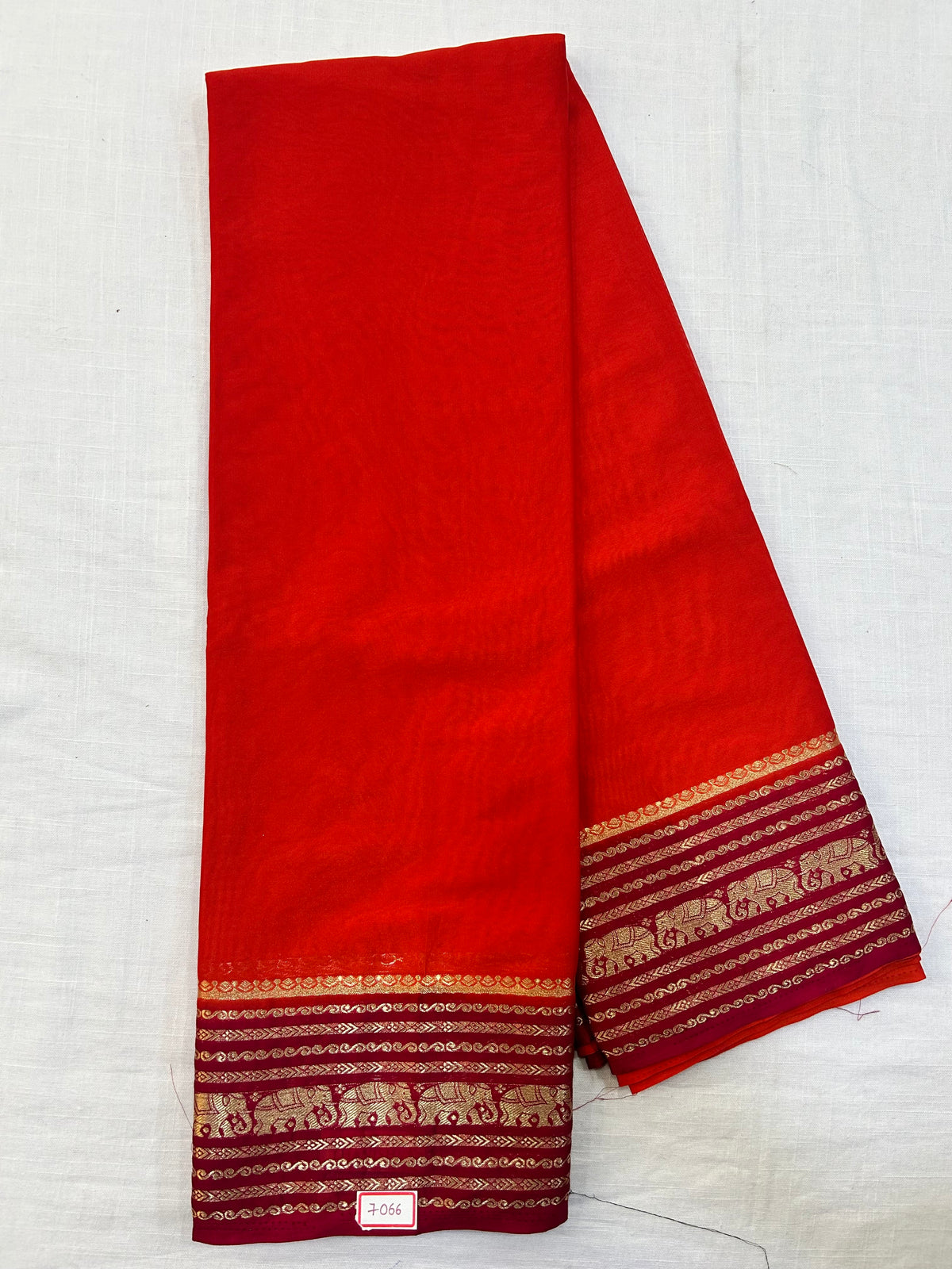Mysore Crepe medium borders