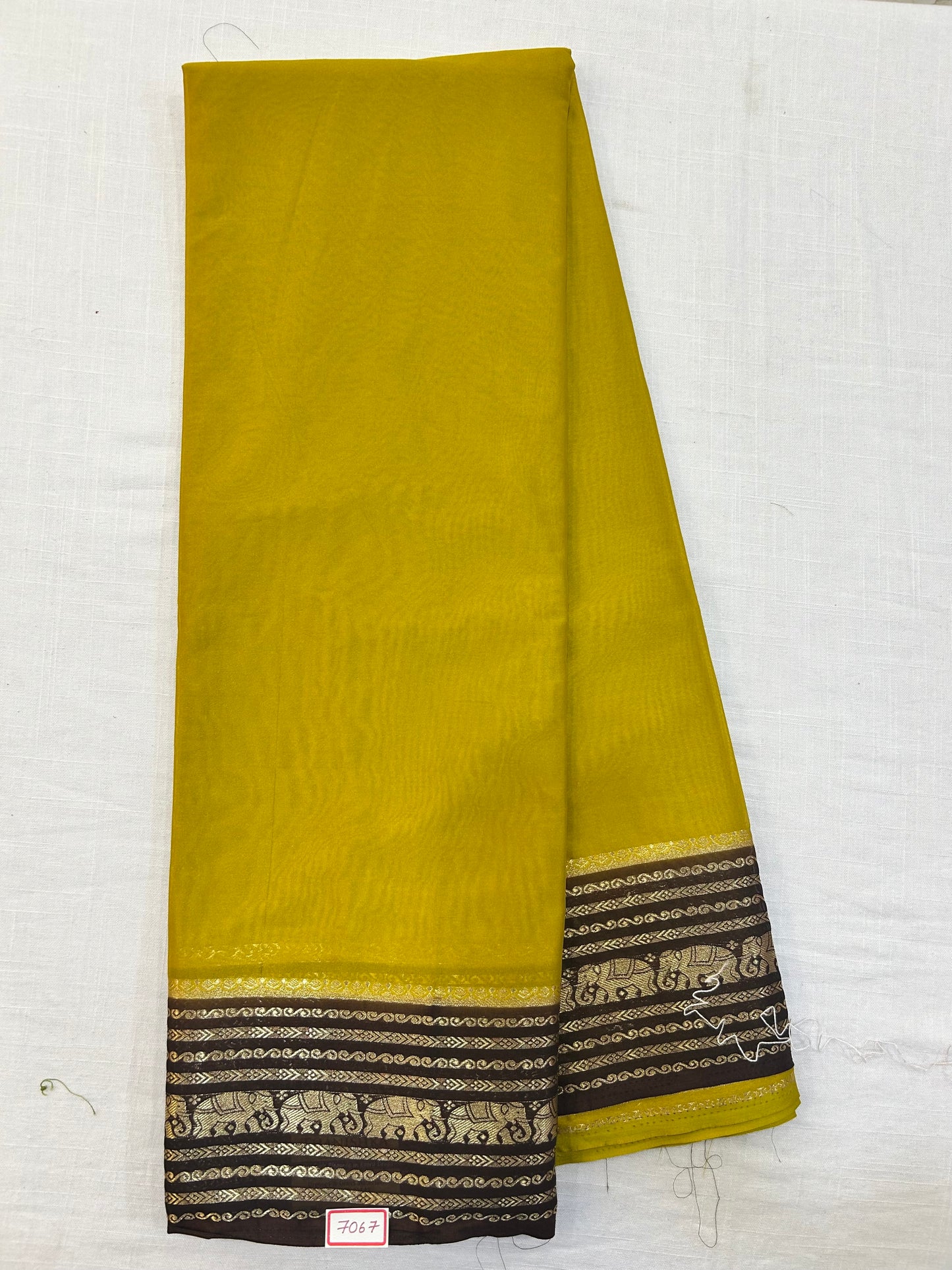 Mysore Crepe medium borders