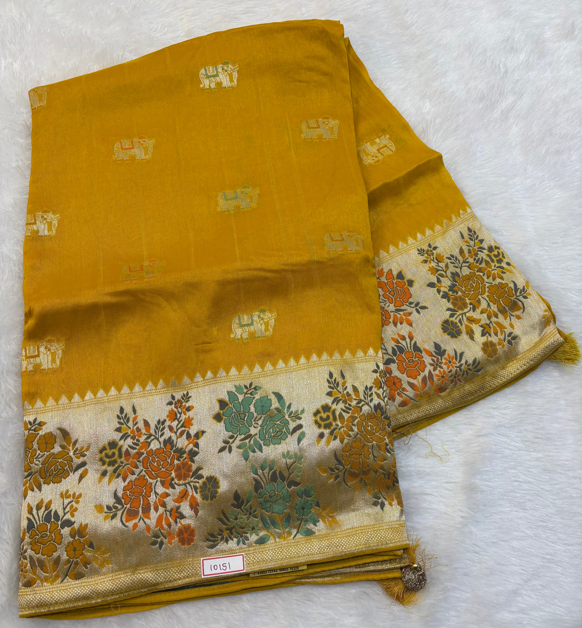 Moonga Paithani saree