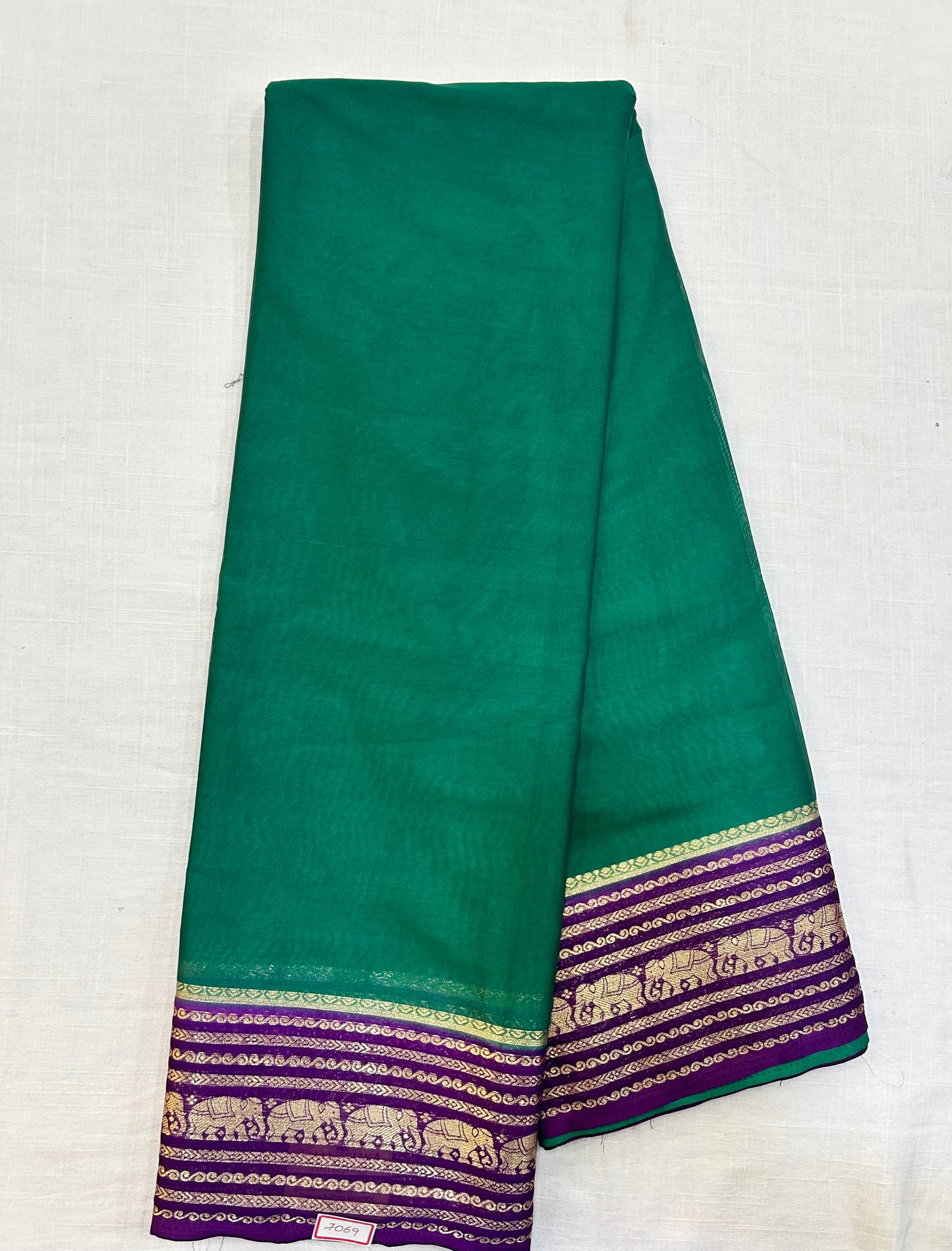 Mysore Crepe medium borders