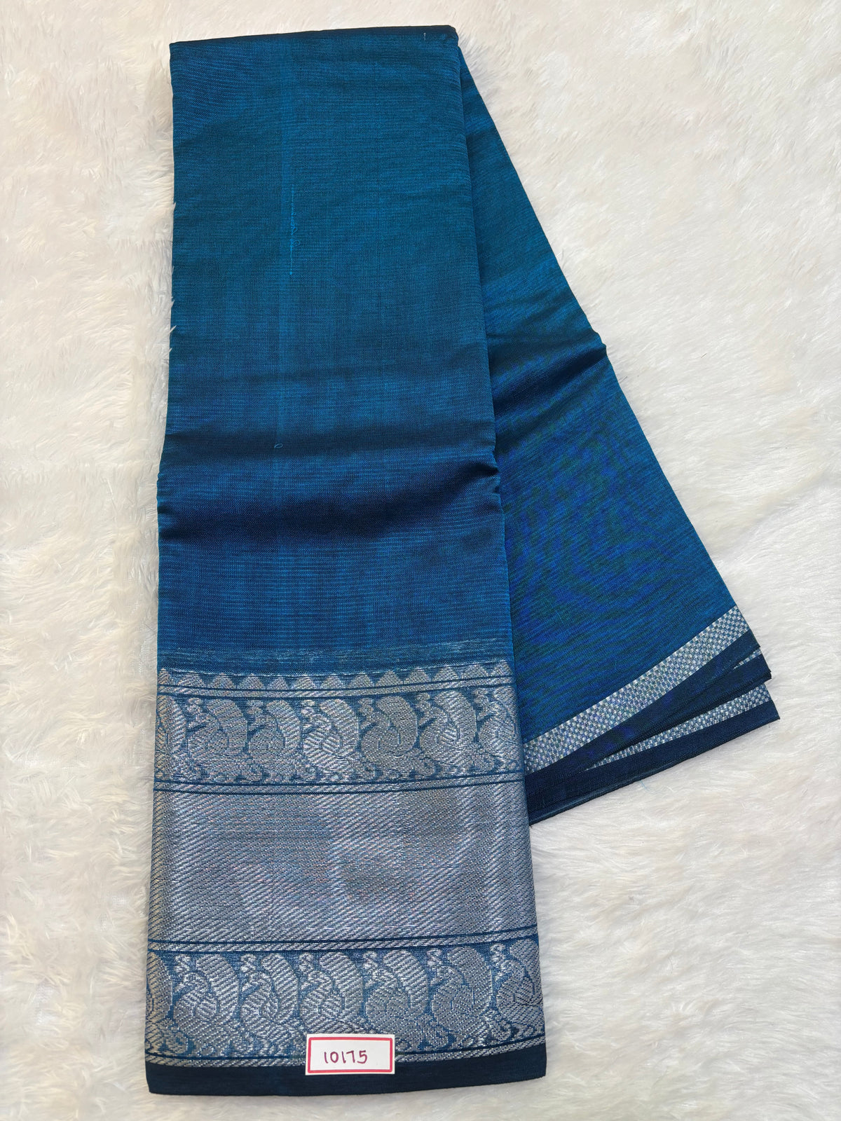 Mangalgiri Medium Border