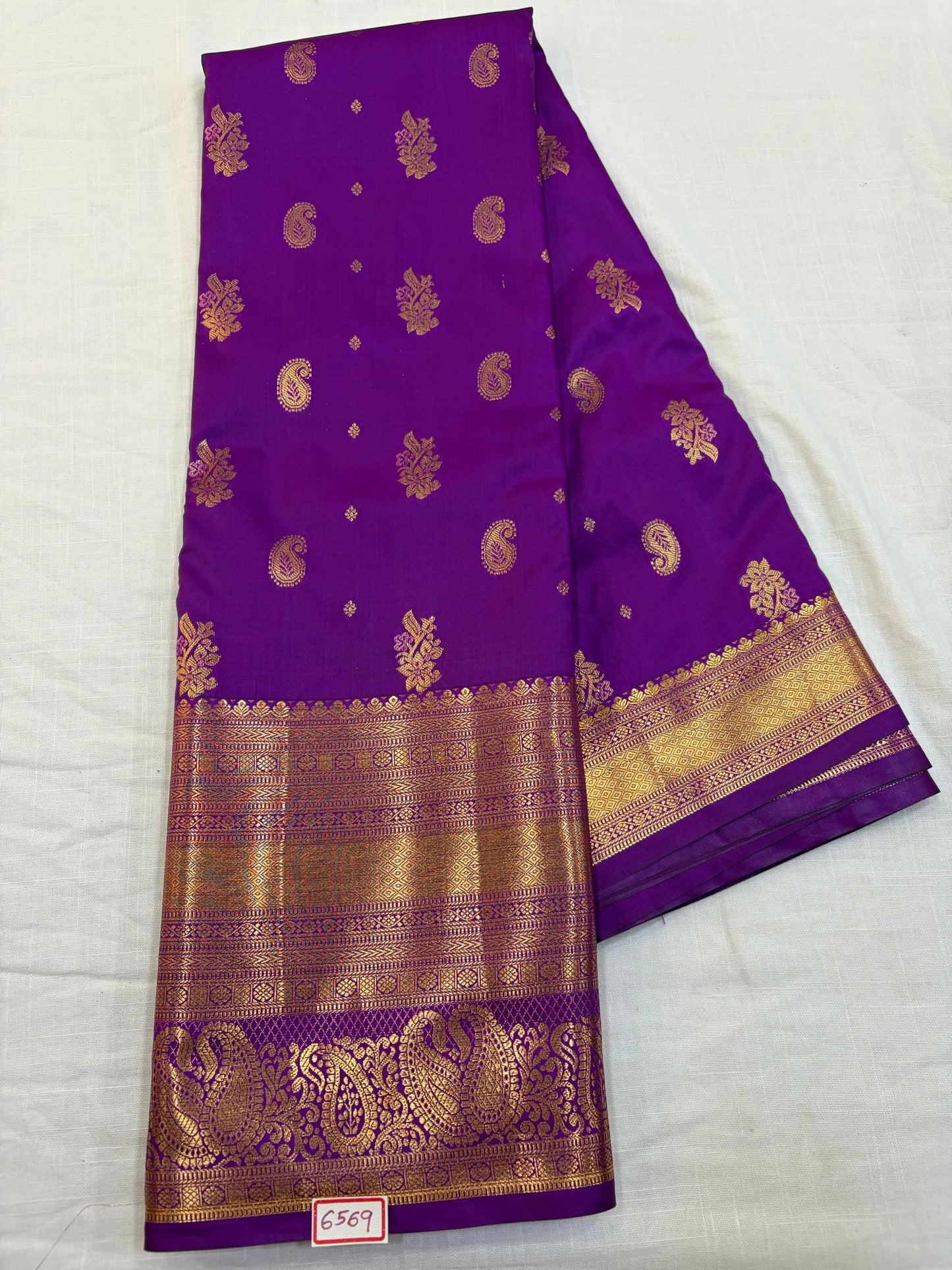 Semi Kanchi Butta Sarees