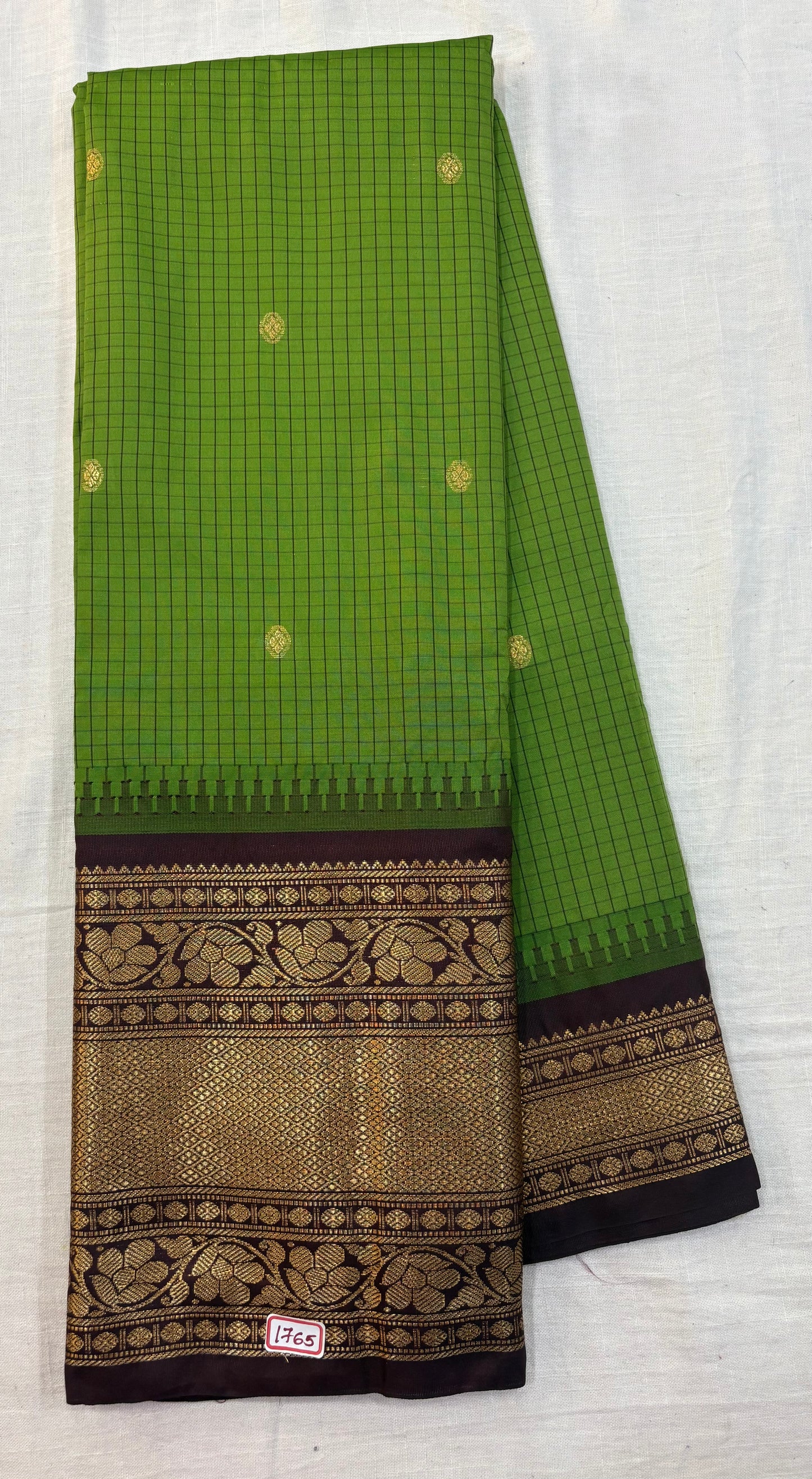 Semi Gadwal Checks Saree