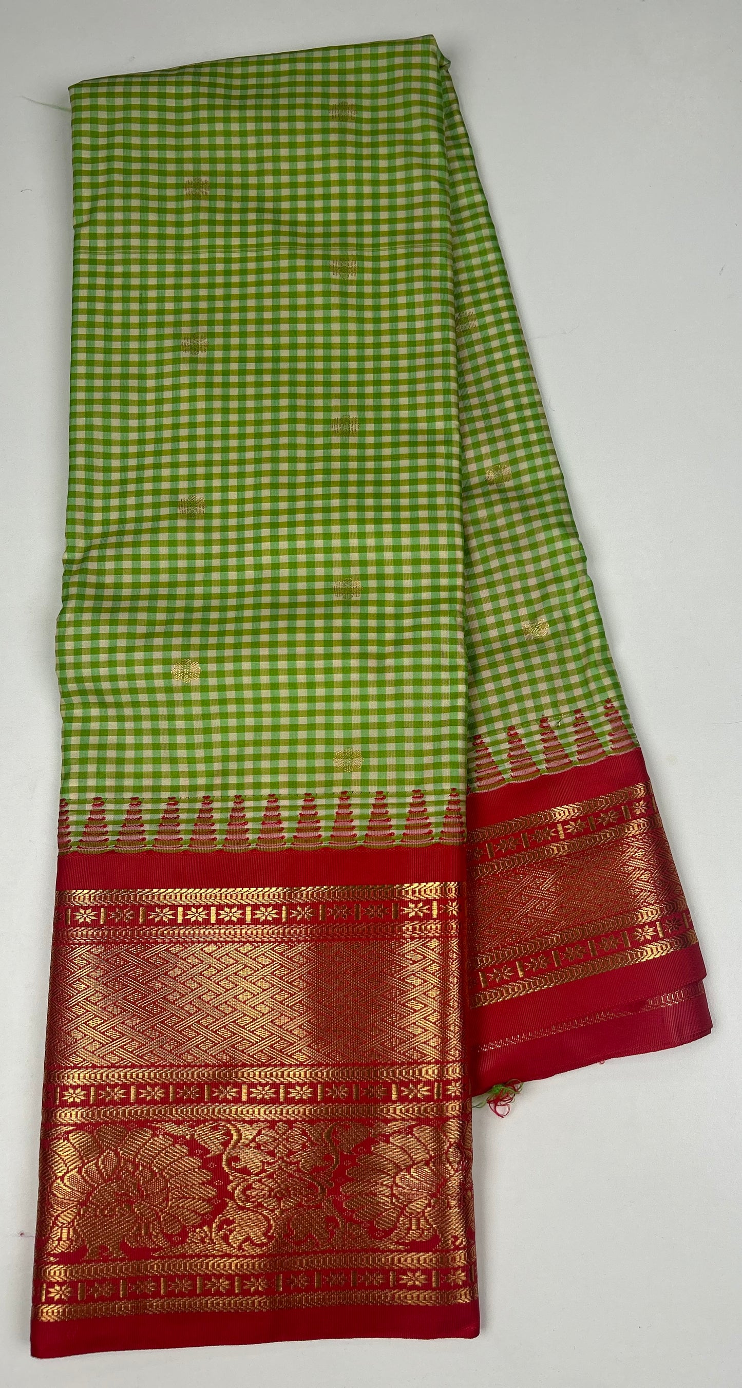 Vintage Semi Gadwal Saree