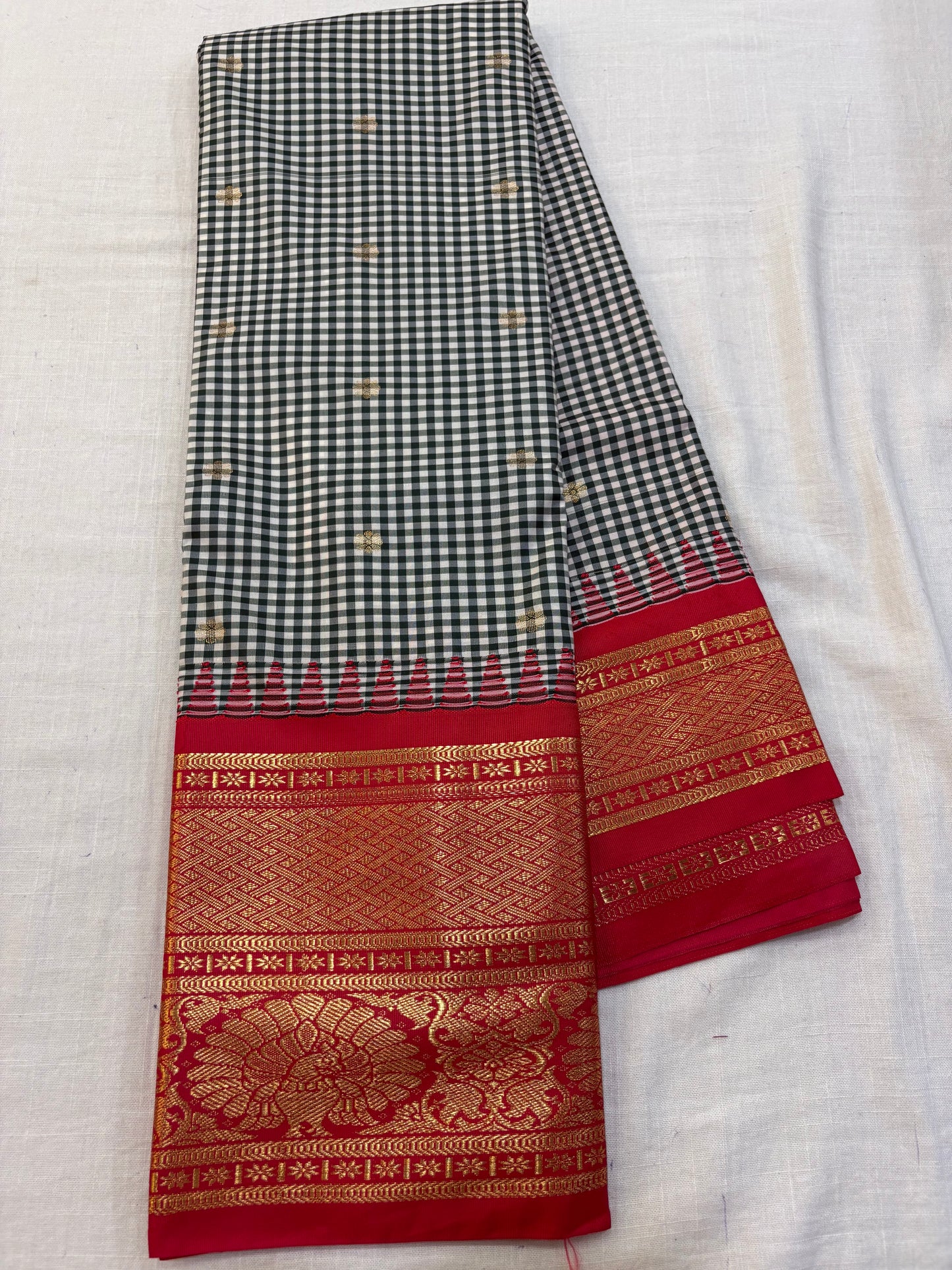 Semi Gadwal Sarees