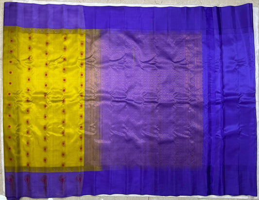 Pure Gadwal Pattu Saree - Muniya Design