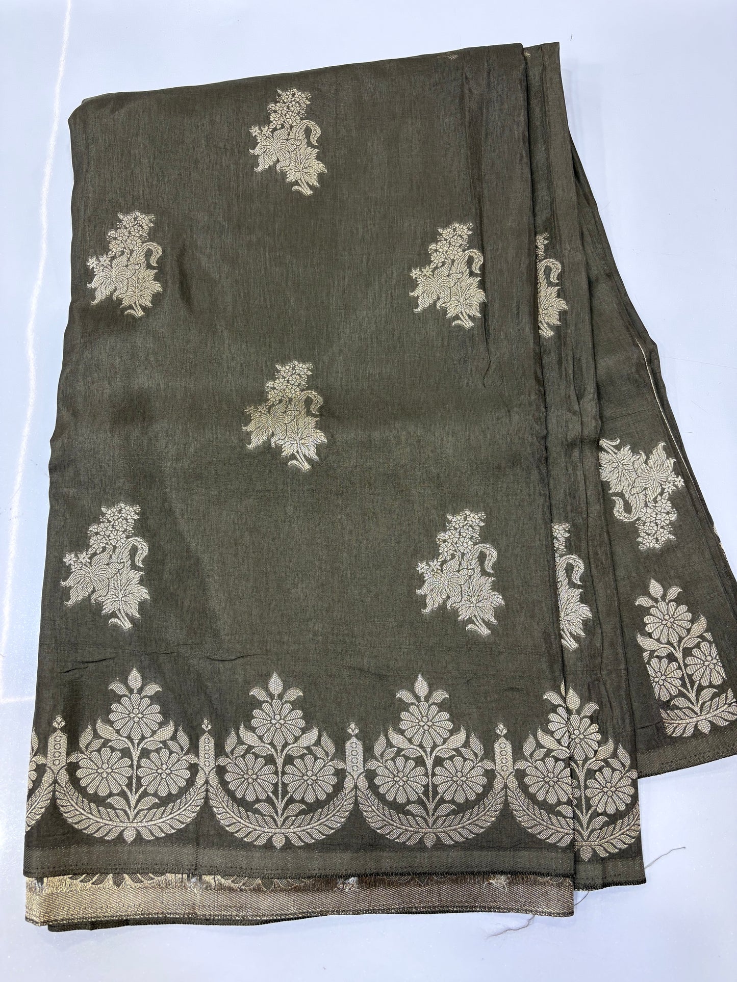 Russian Crepe saree