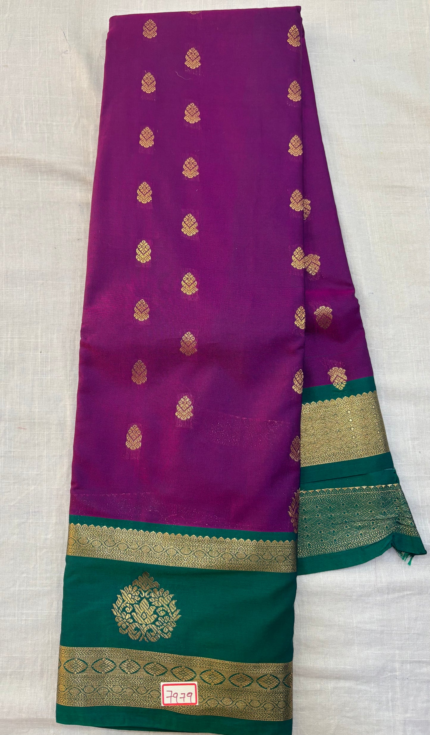 Semi Gadwal Vintage style Gap border sarees