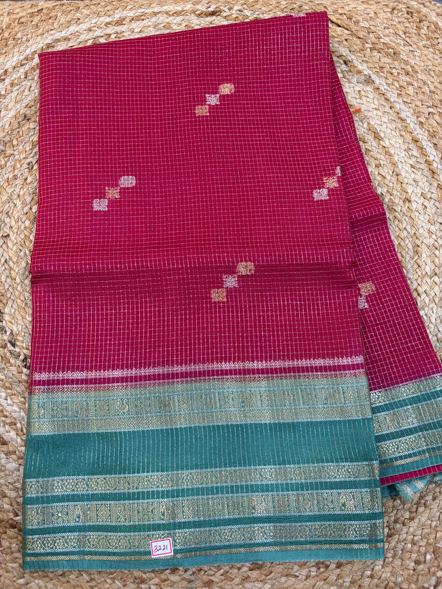 Russian Crepe Checks saree