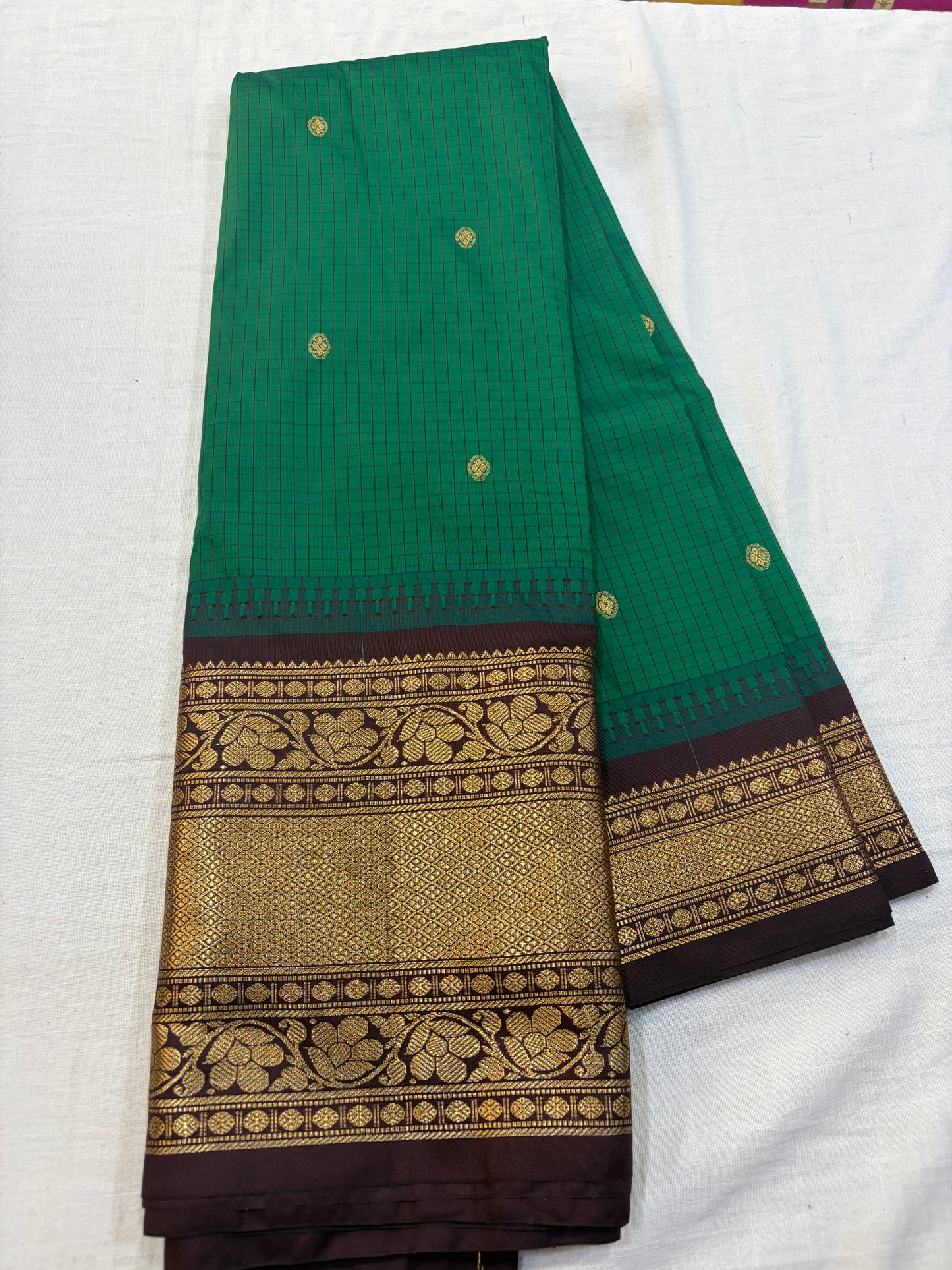 Semi Gadwal Checks Saree