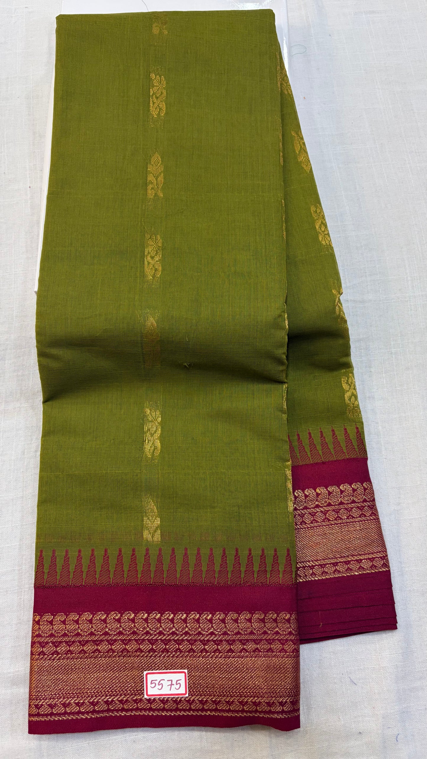 Semi Gadwal Handloom Saree