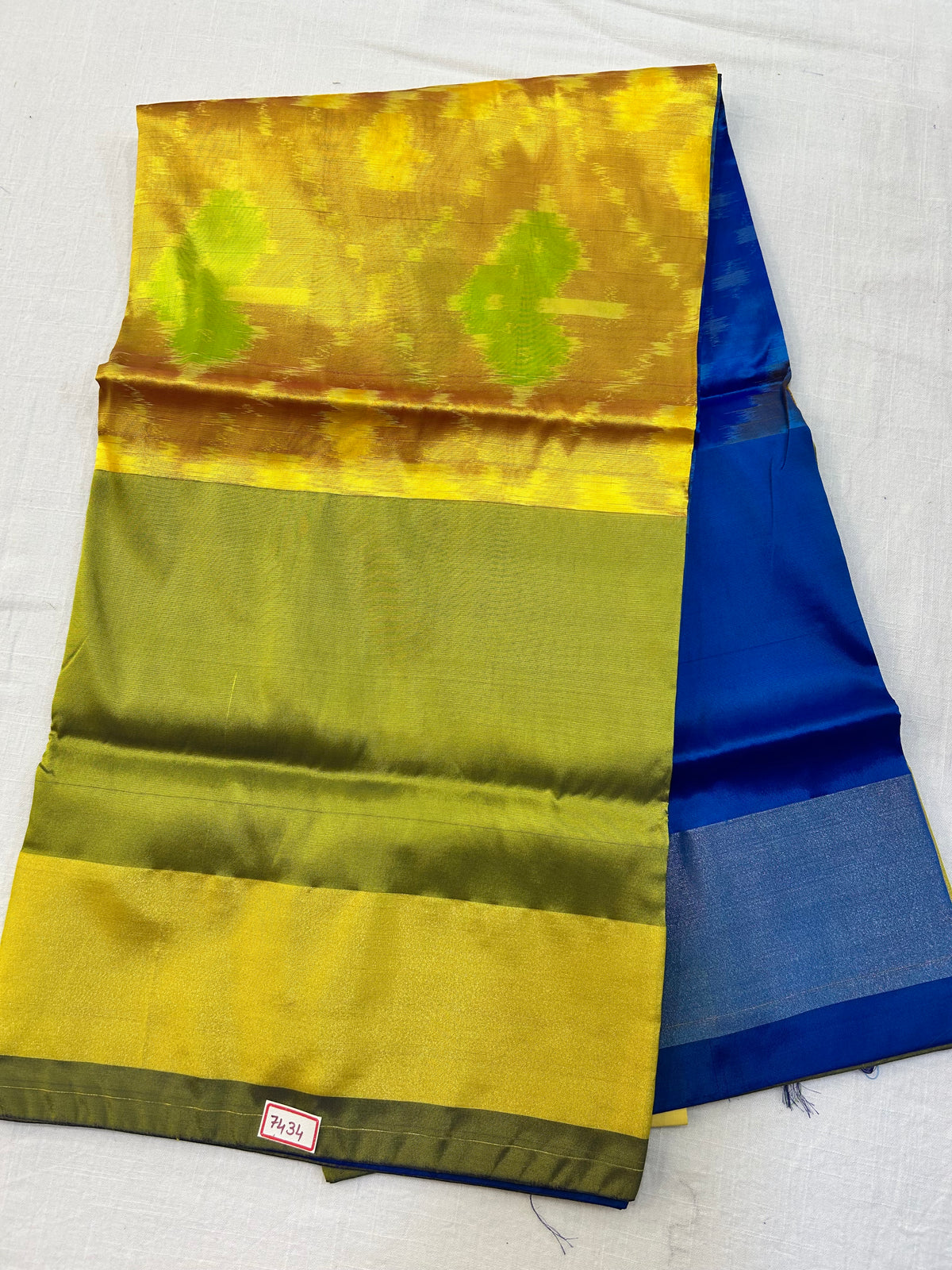Pochampally ikkat Weaving sarees