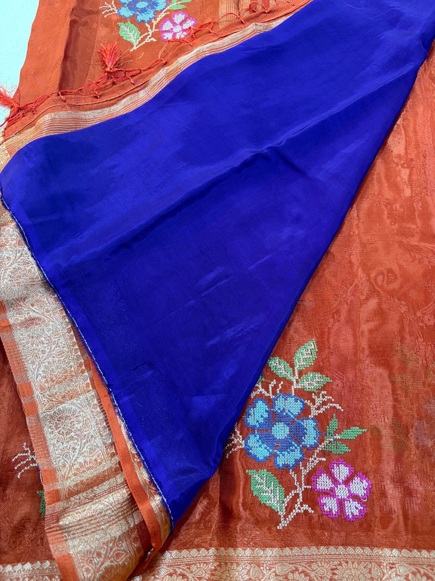 HO Satin Pattitpoint Embroidery Sarees