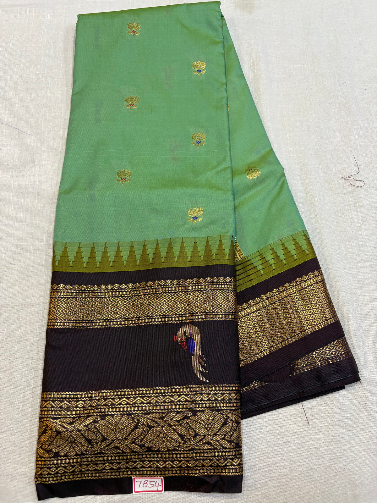 Semi Gadwal Silk Muniya Design Border