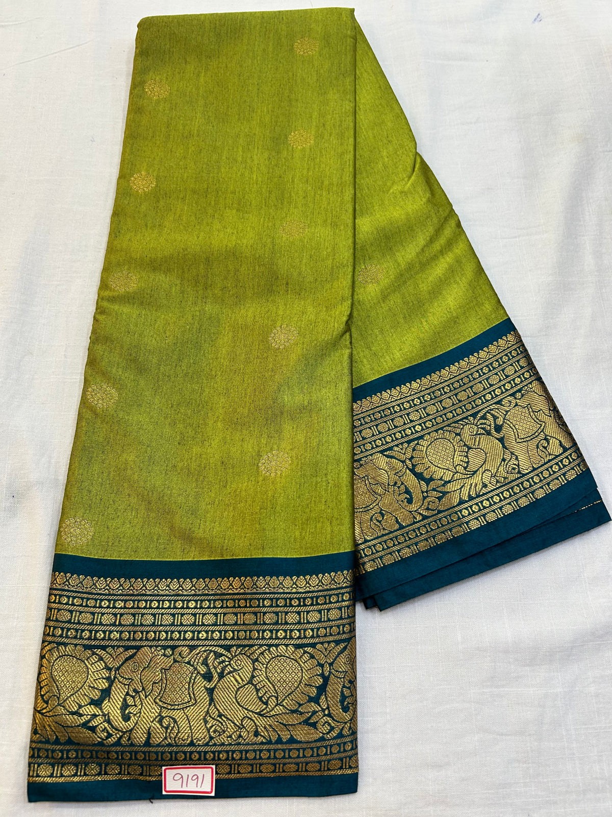 Semi Gadwal Sico Small border Saree
