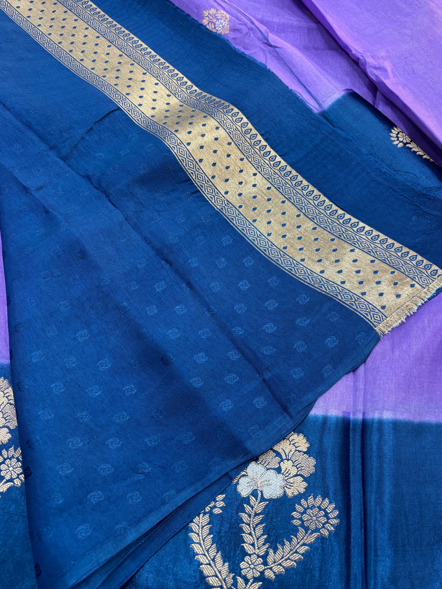 Banaras HO satin Border saree