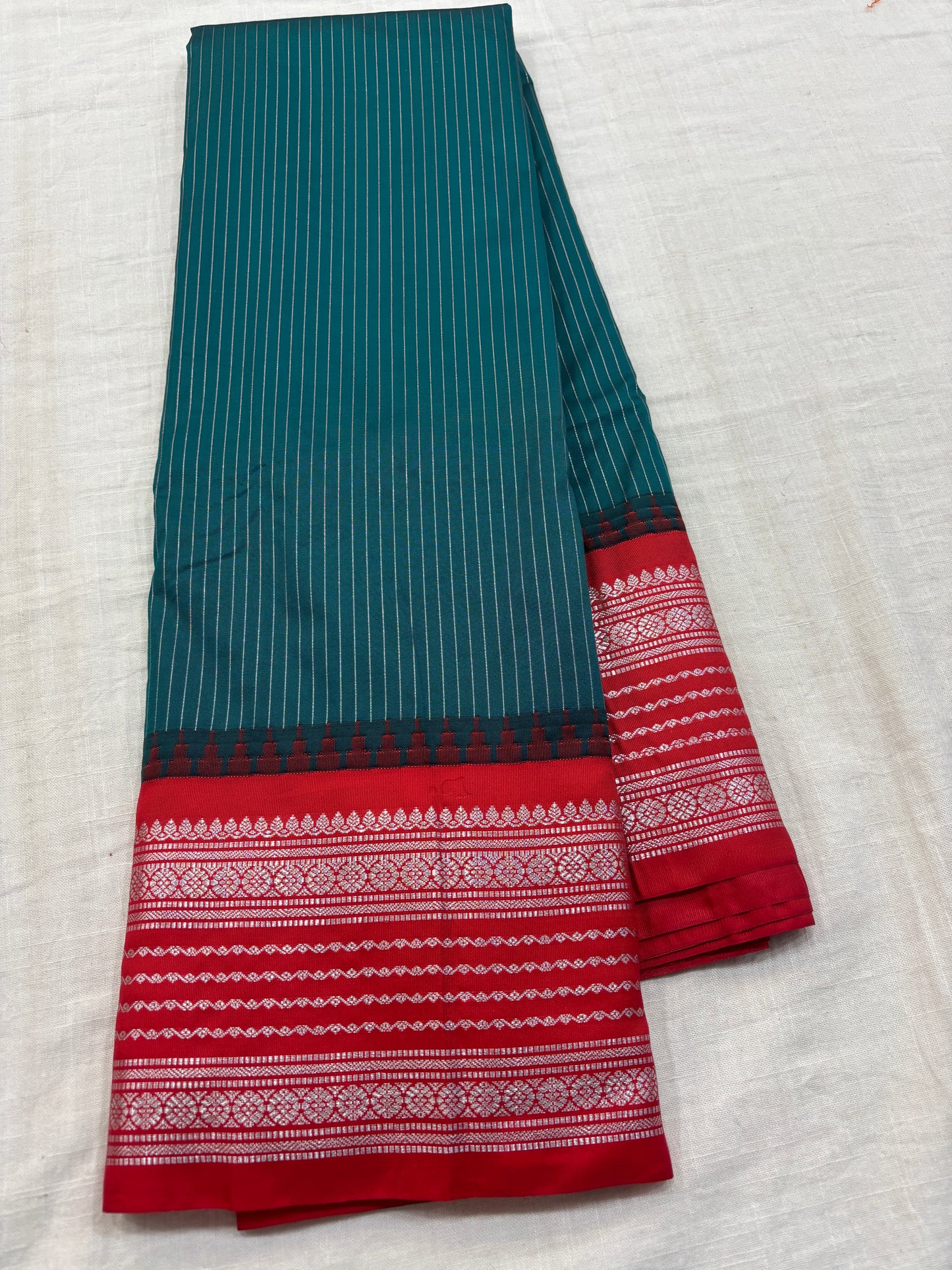 Semi Gadwal Small Border Silk Saree