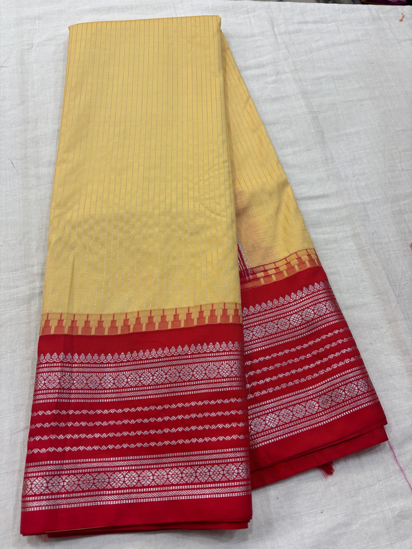 Semi Gadwal Small Border Silk Saree