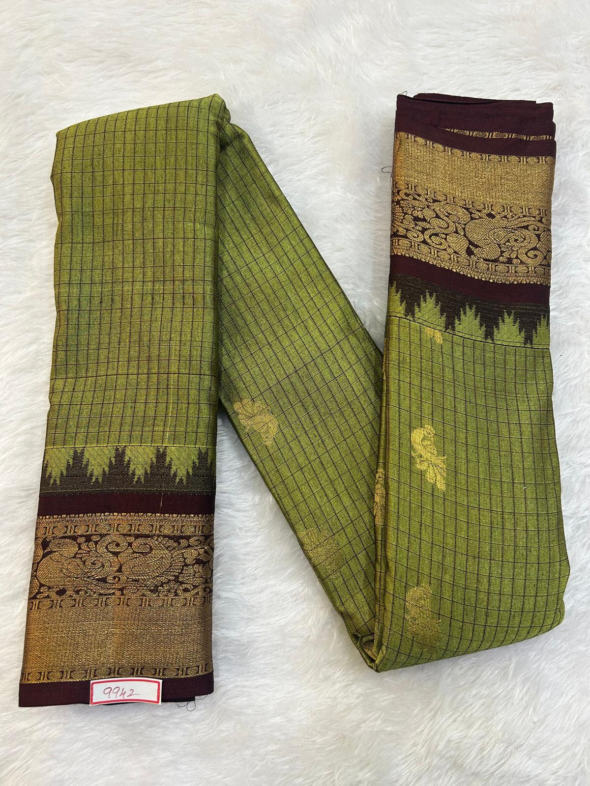 Semi Gadwal Sico Small Border Saree