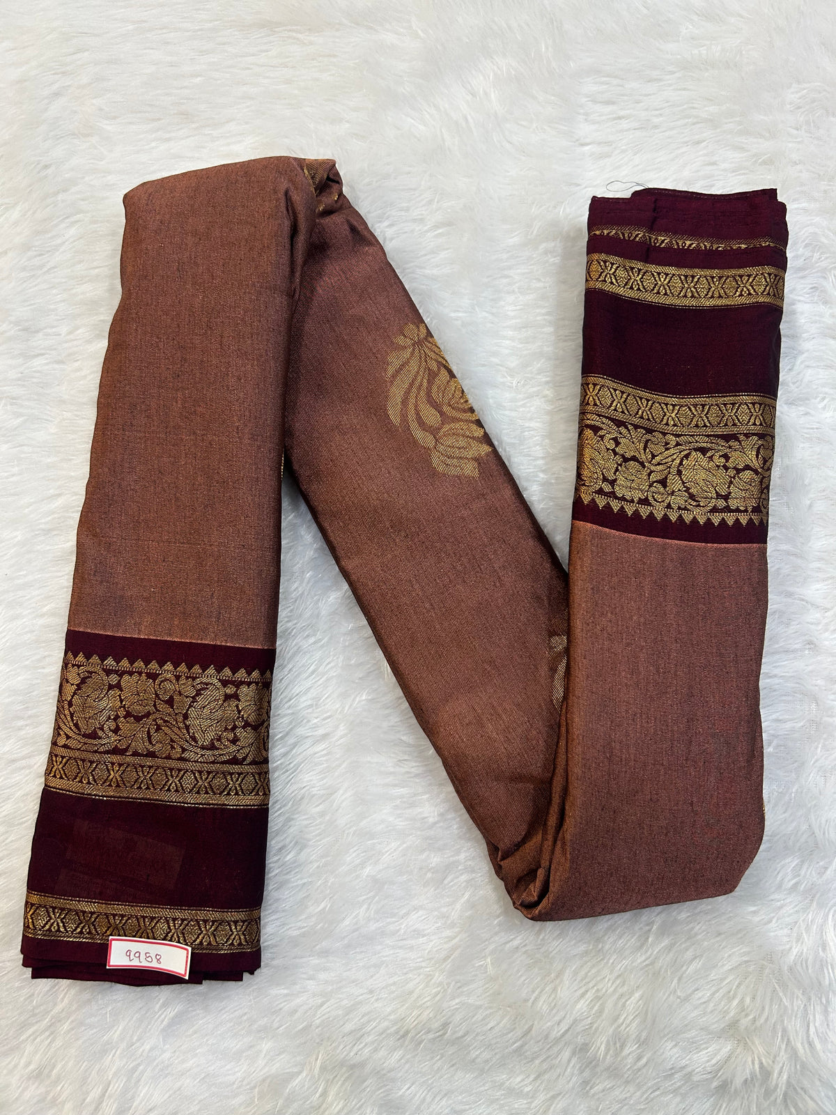 Semi Gadwal Sico Small Border Saree