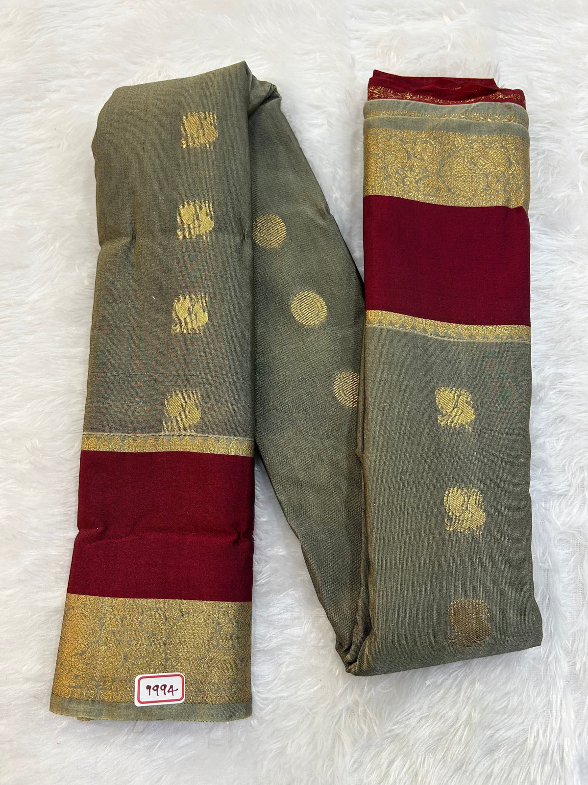 Semi Gadwal Sico Small Border Saree