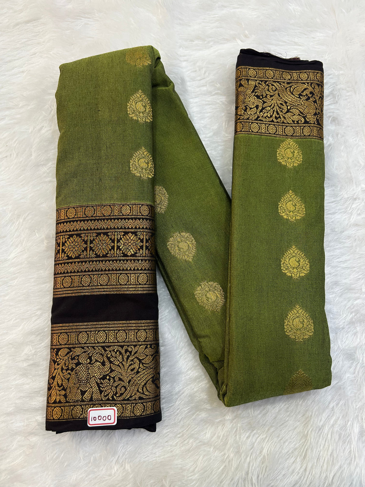 Semi Gadwal Sico Small Border Saree