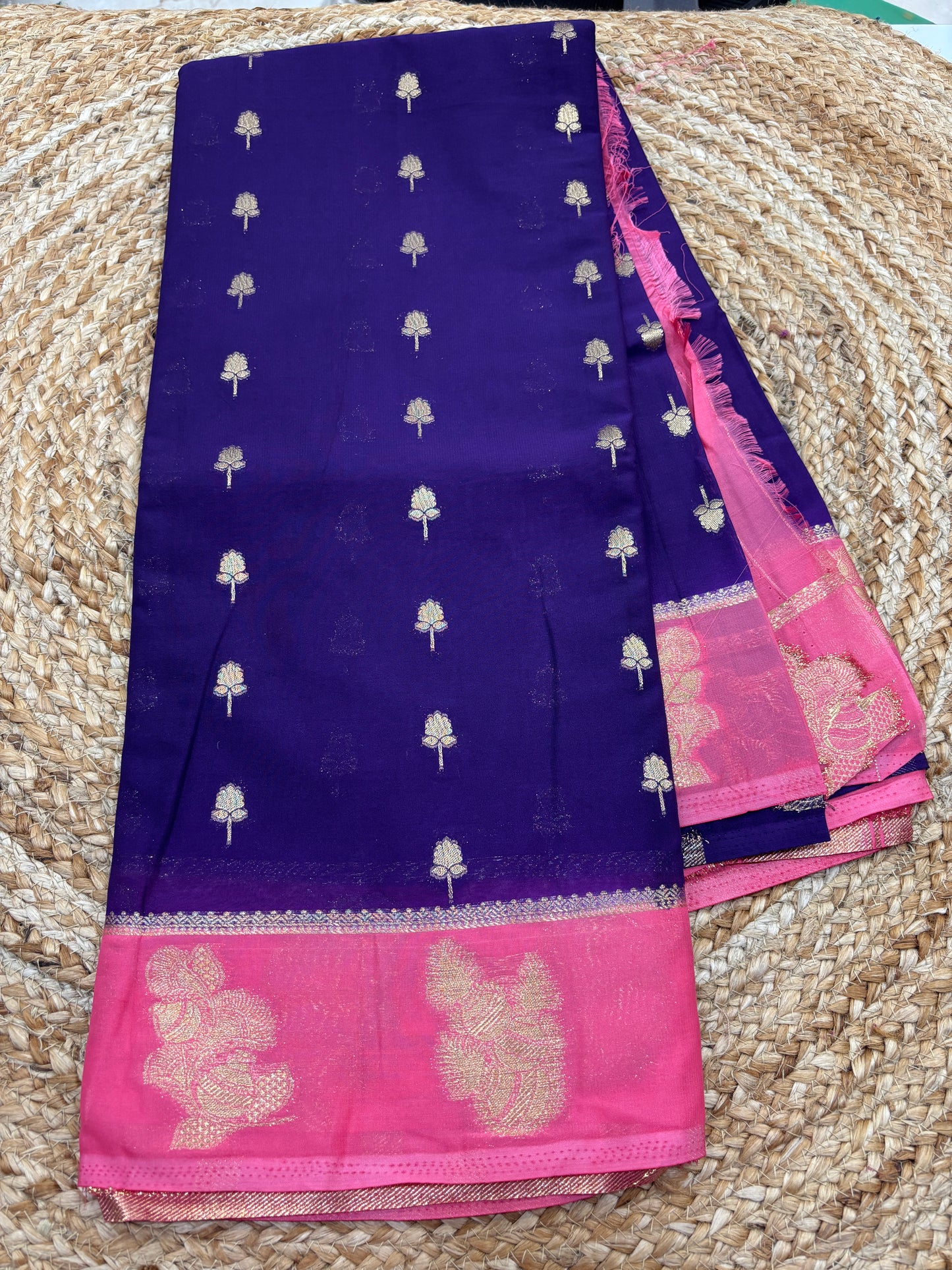 Mysore Crepe medium borders