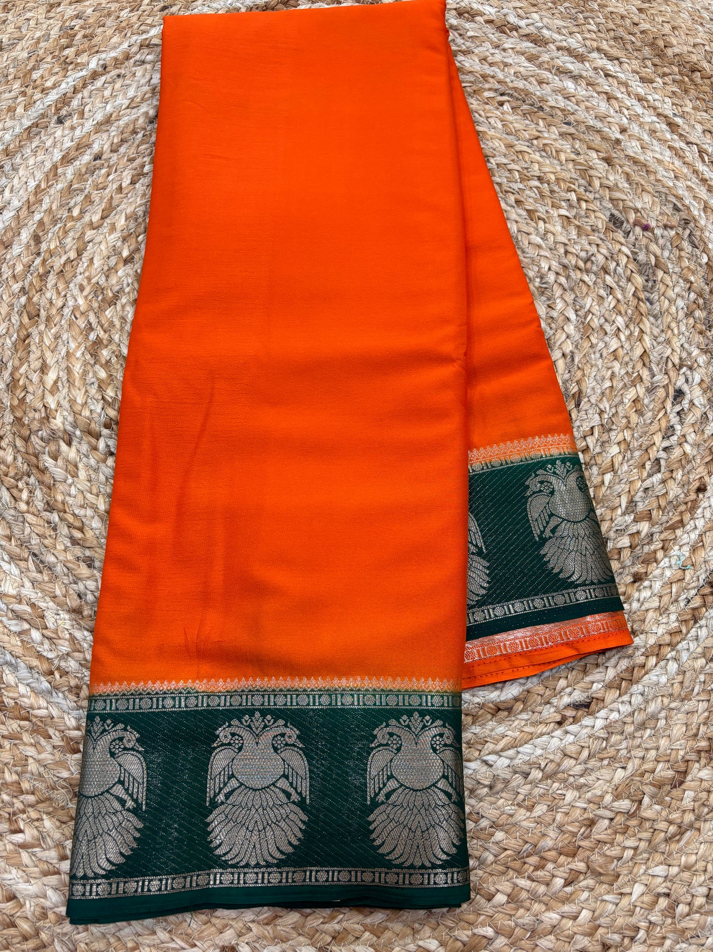 Mysore Crepe medium borders
