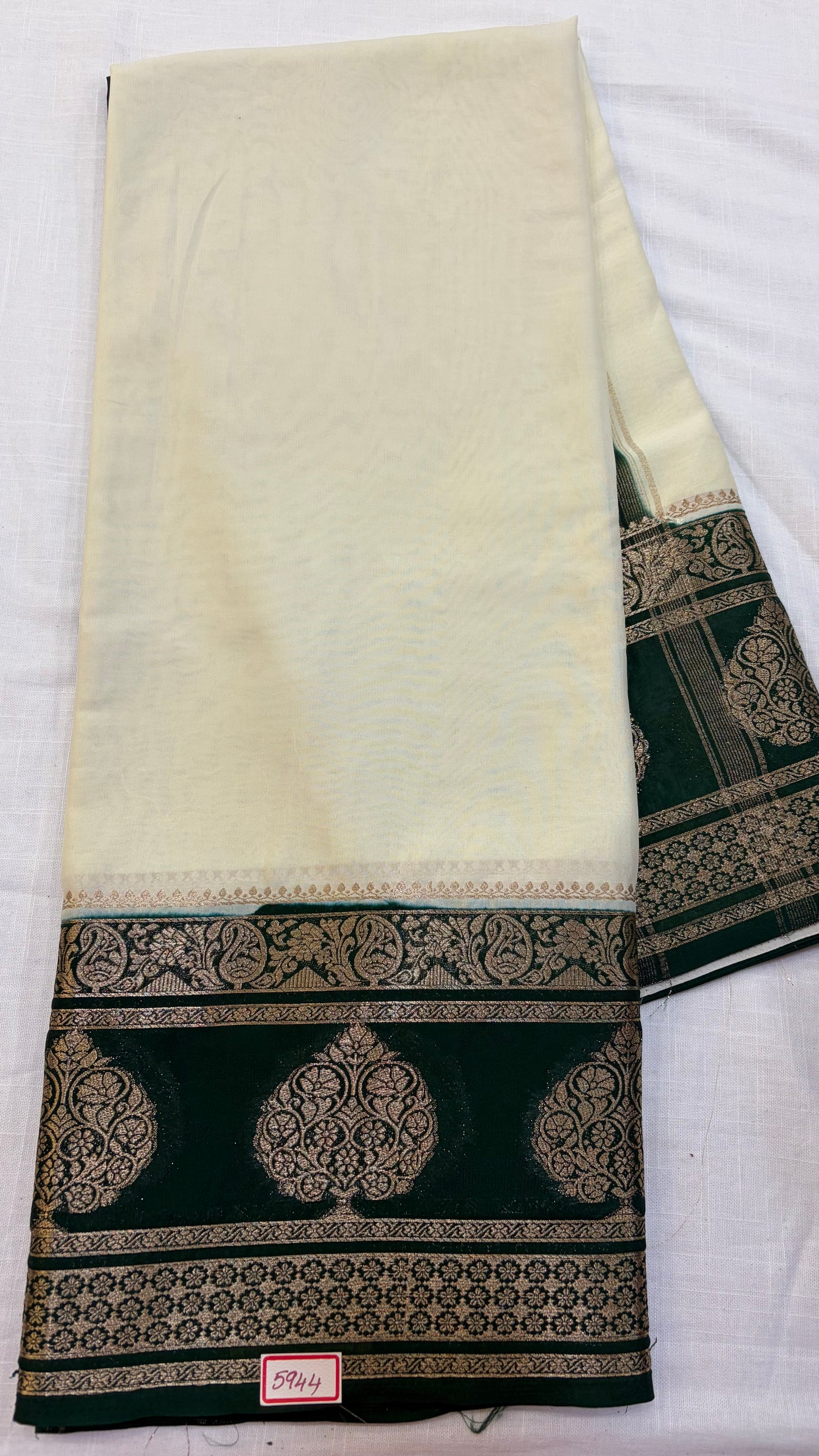 Mysore Crepe Gap borders