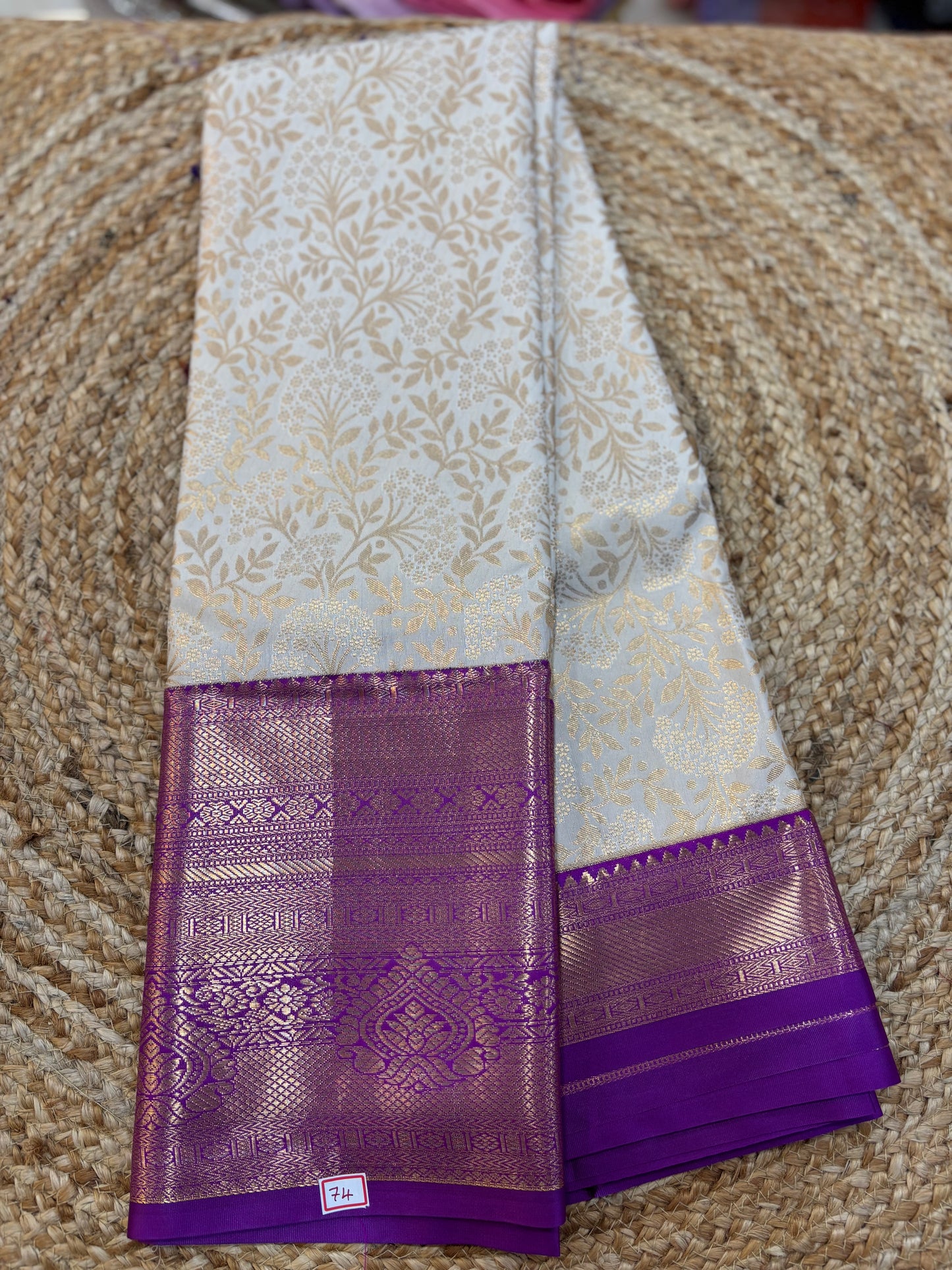 Semi Kanchi pattu Kuttu border sarees