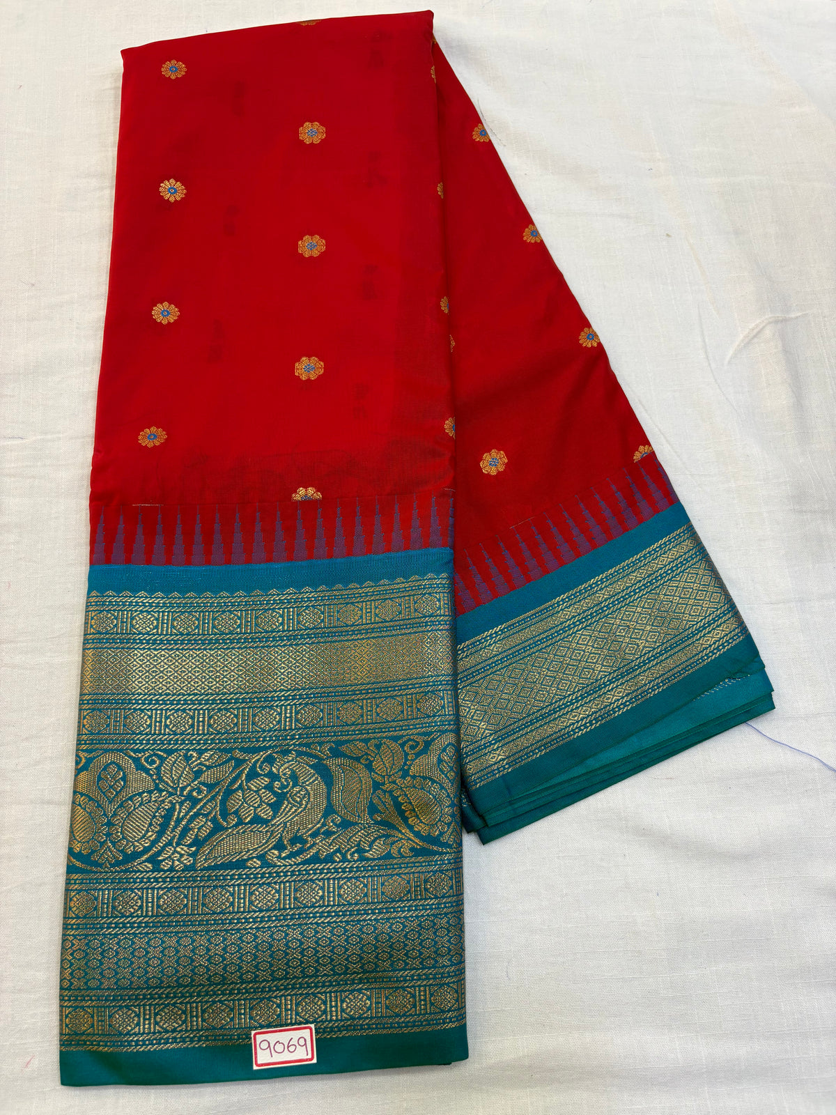 Semi gadwal big border Saree