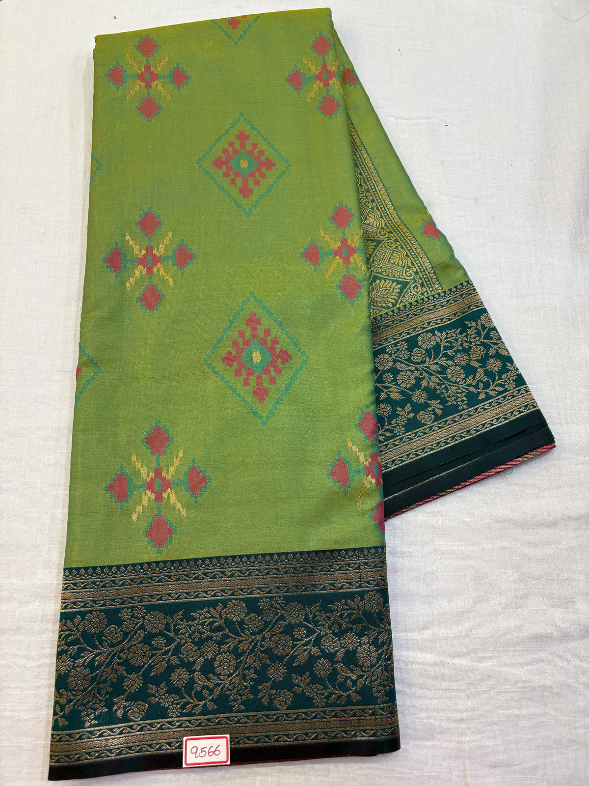 Kashika Pattu - Ikkat Design