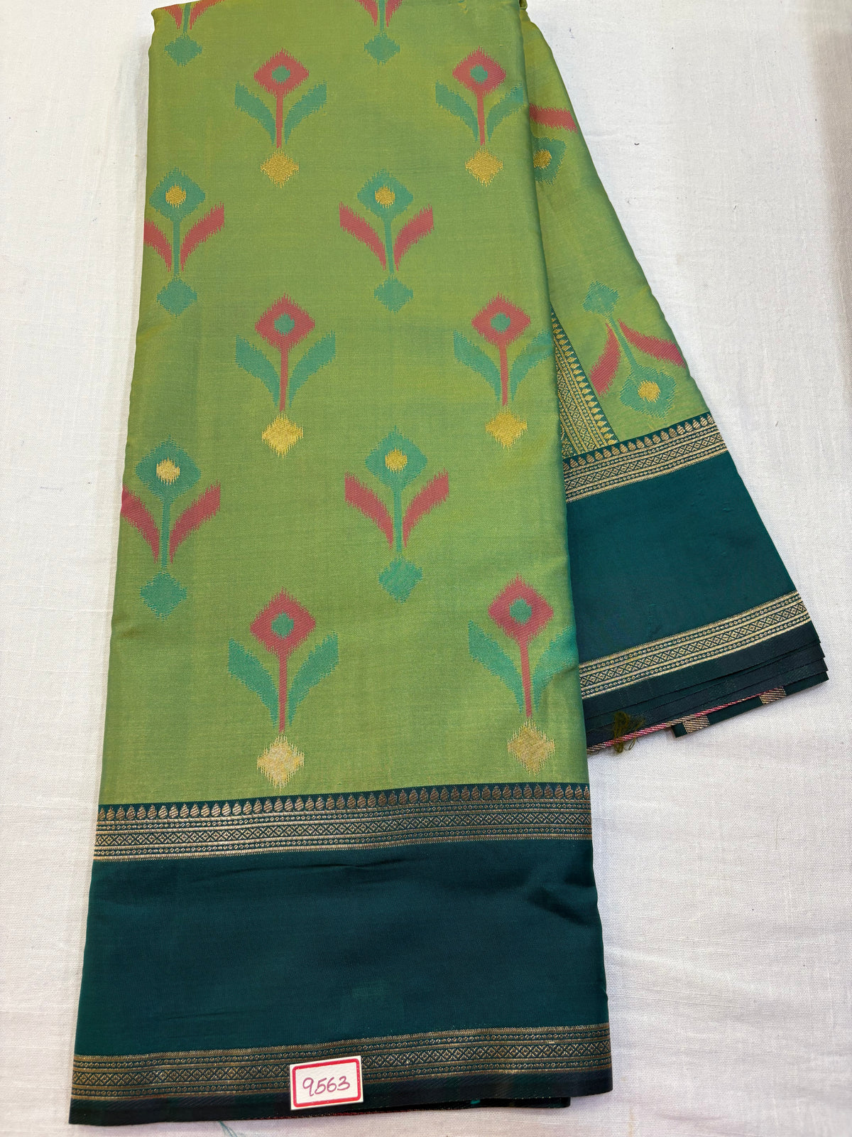Kashika Pattu - Ikkat Design