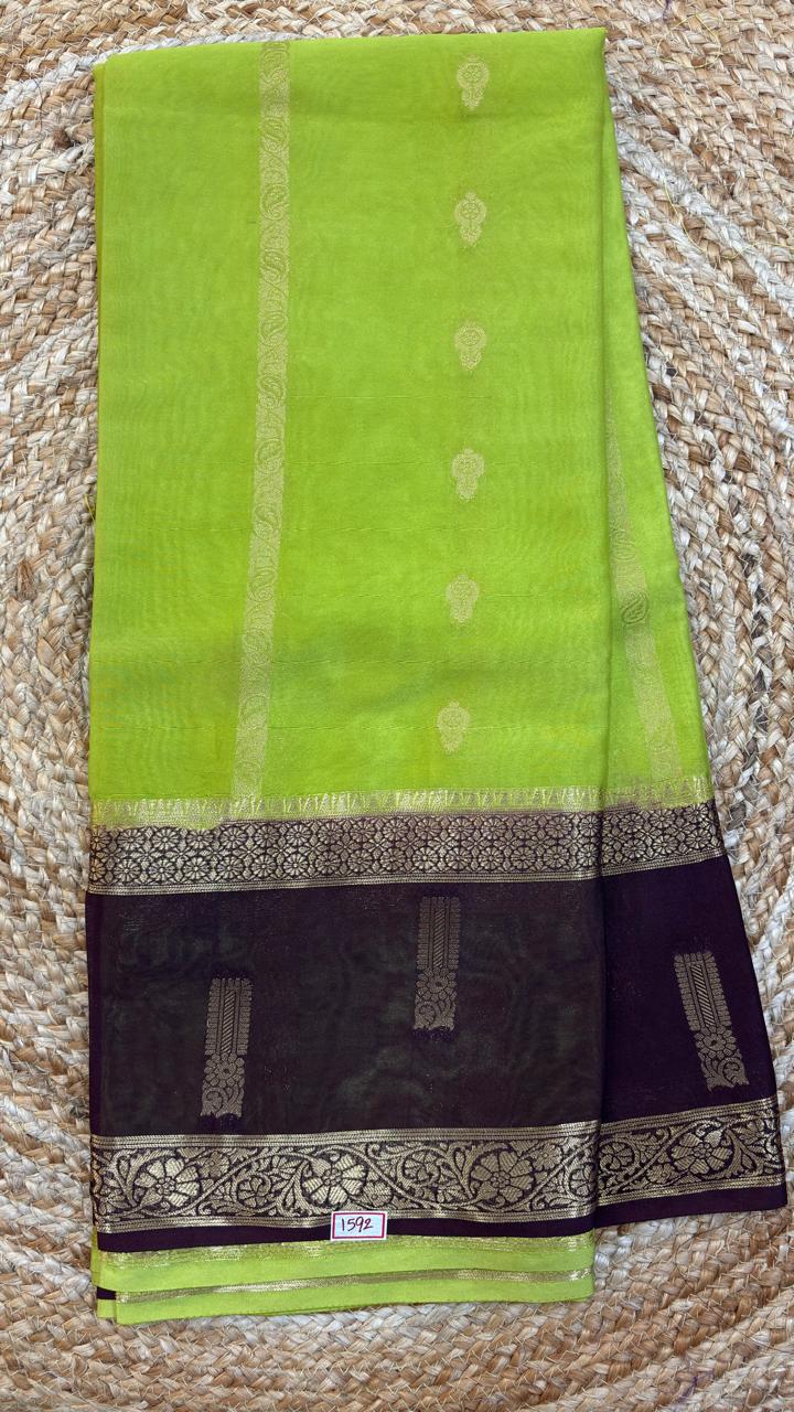Mysore Crepe Gap borders