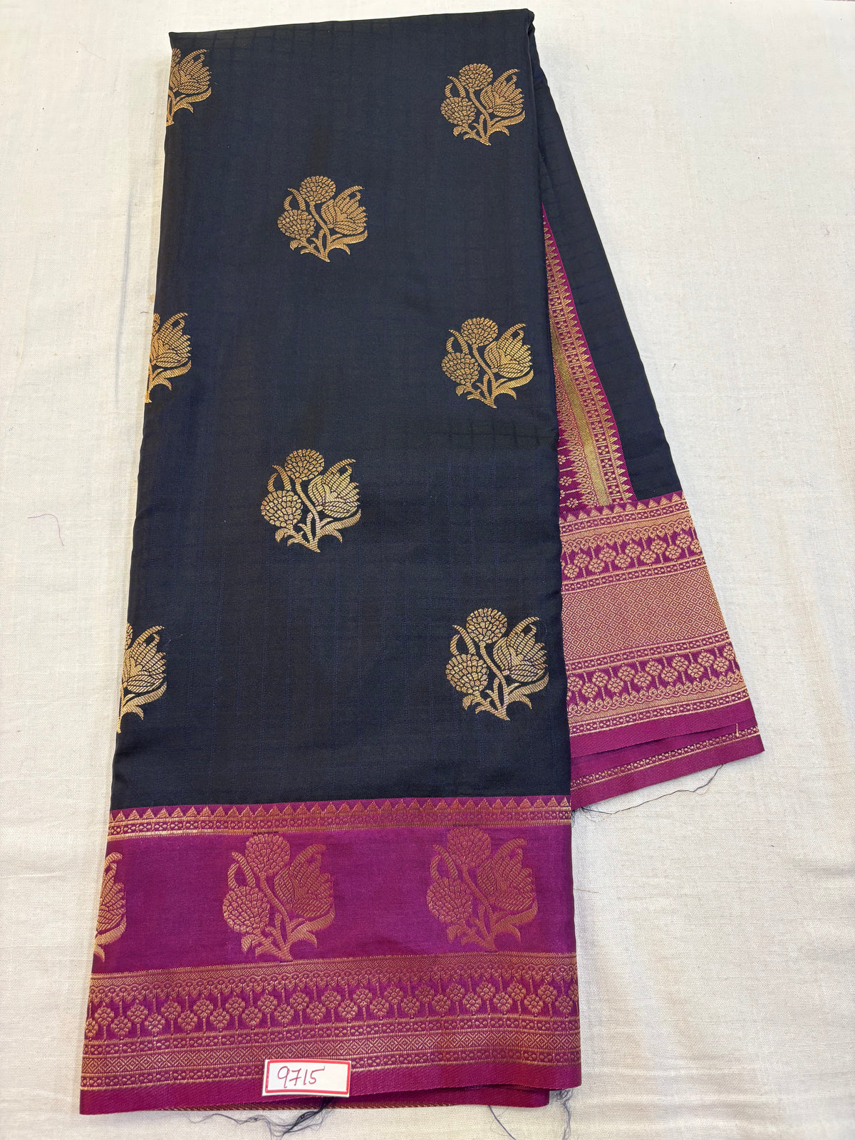 Kashika Pattu - Checks with Gap Border