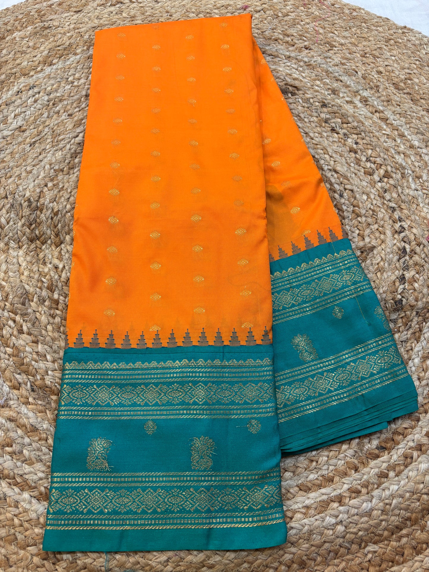 Semi Gadwal Small Border Silk Saree