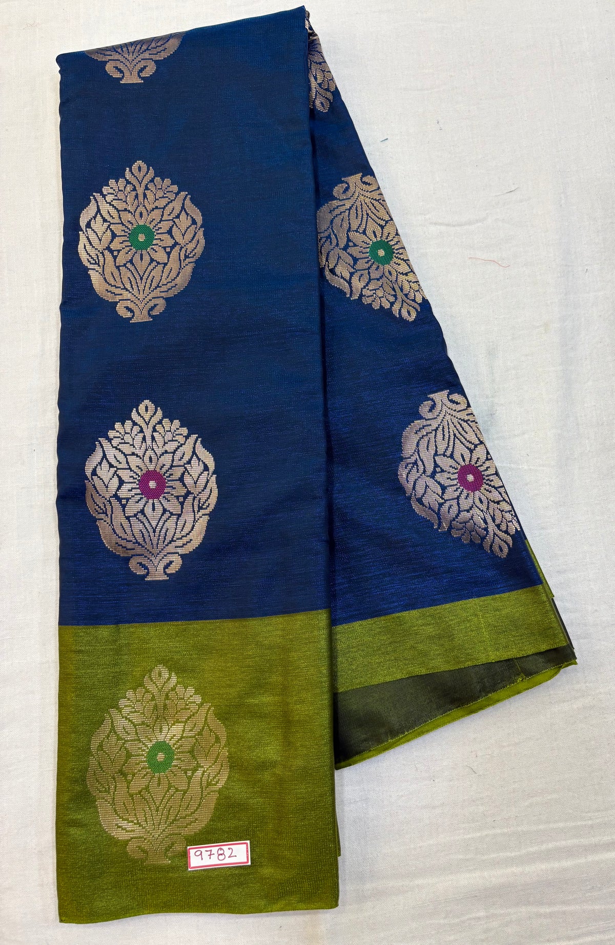 Semi Uppada Saree - Borderless Design