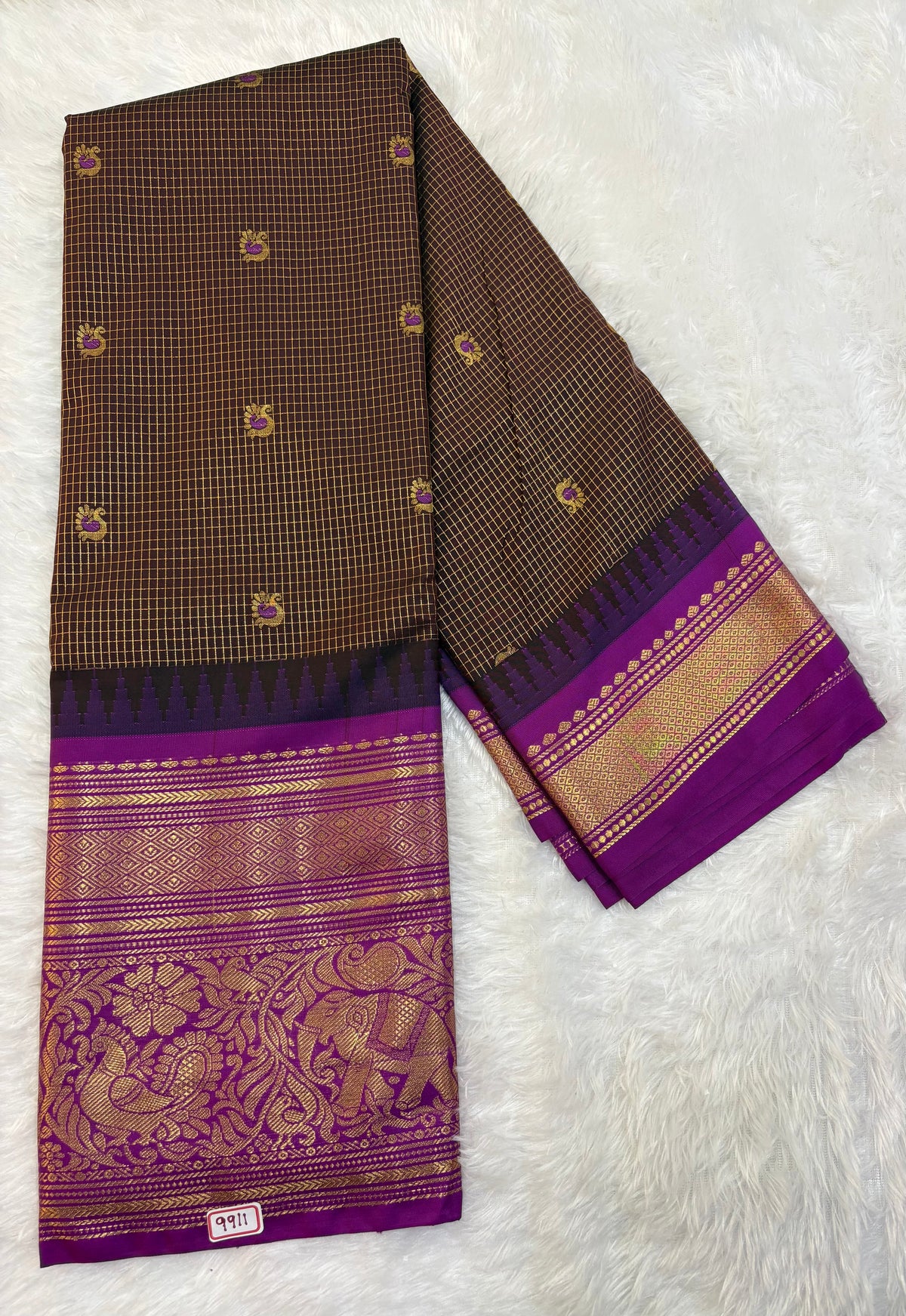 Semi Gadwal silk Vintage Checks Saree