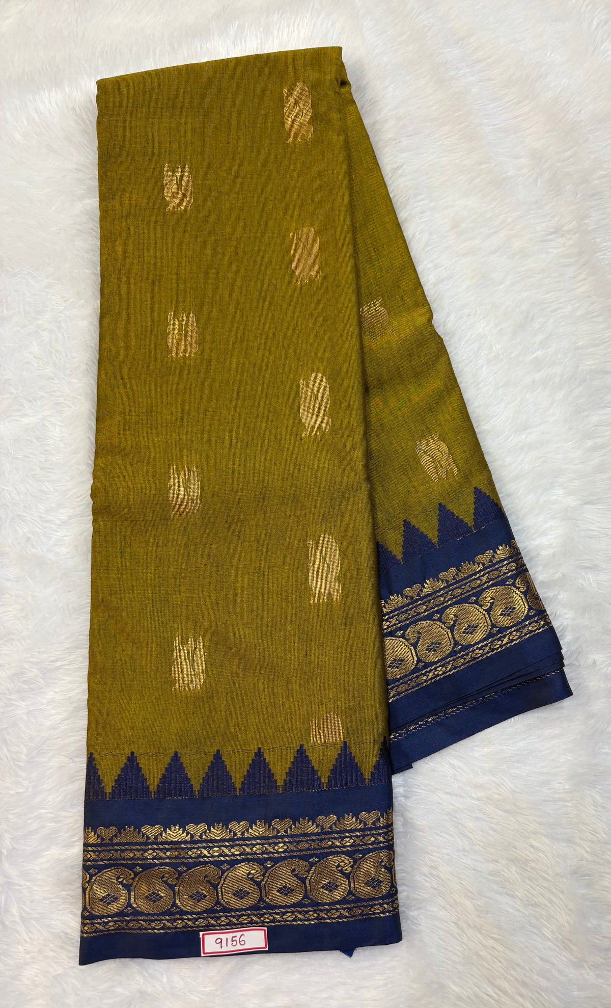 Semi Gadwal Sico Small border Saree