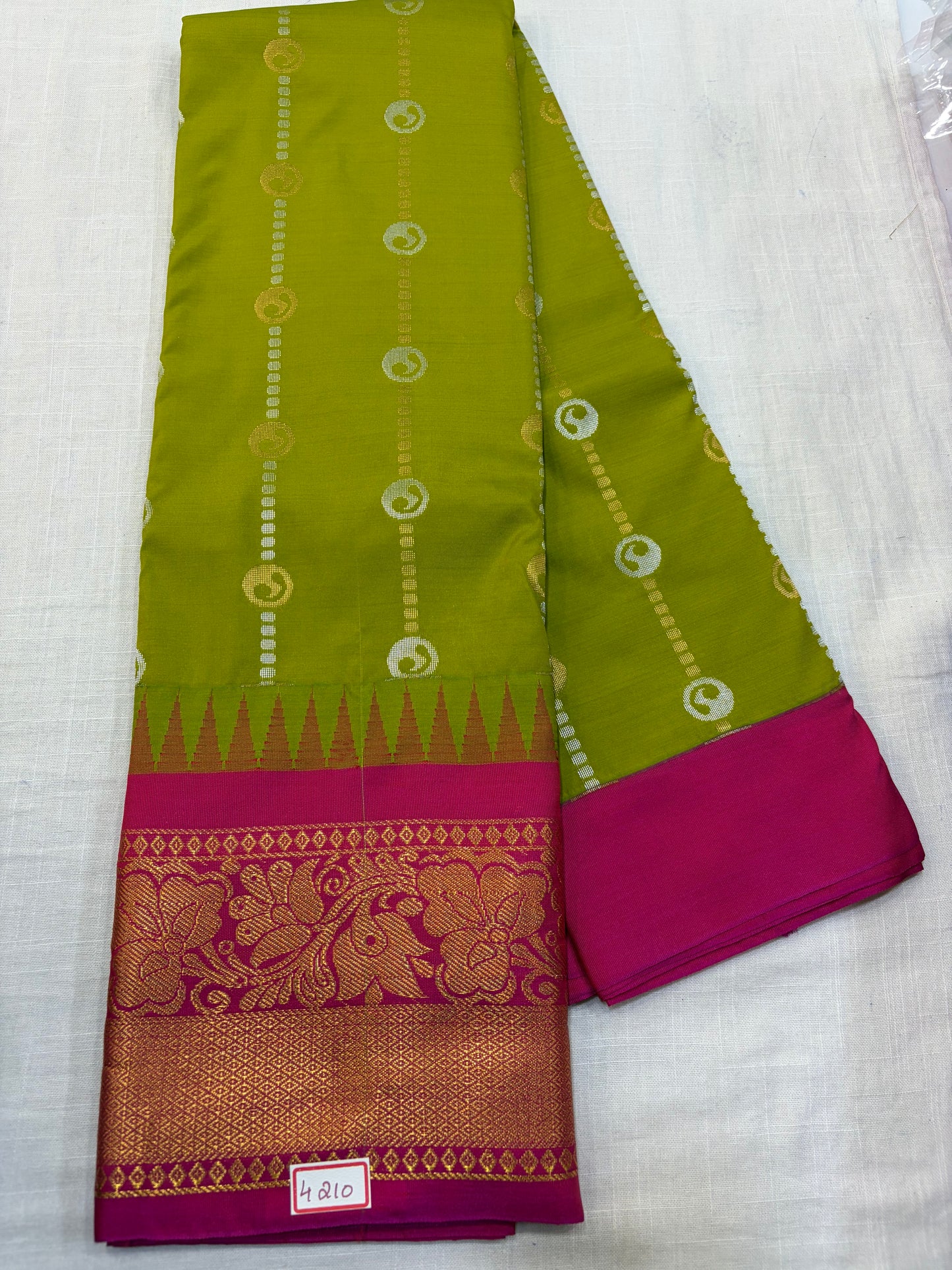 Semi gadwal saree