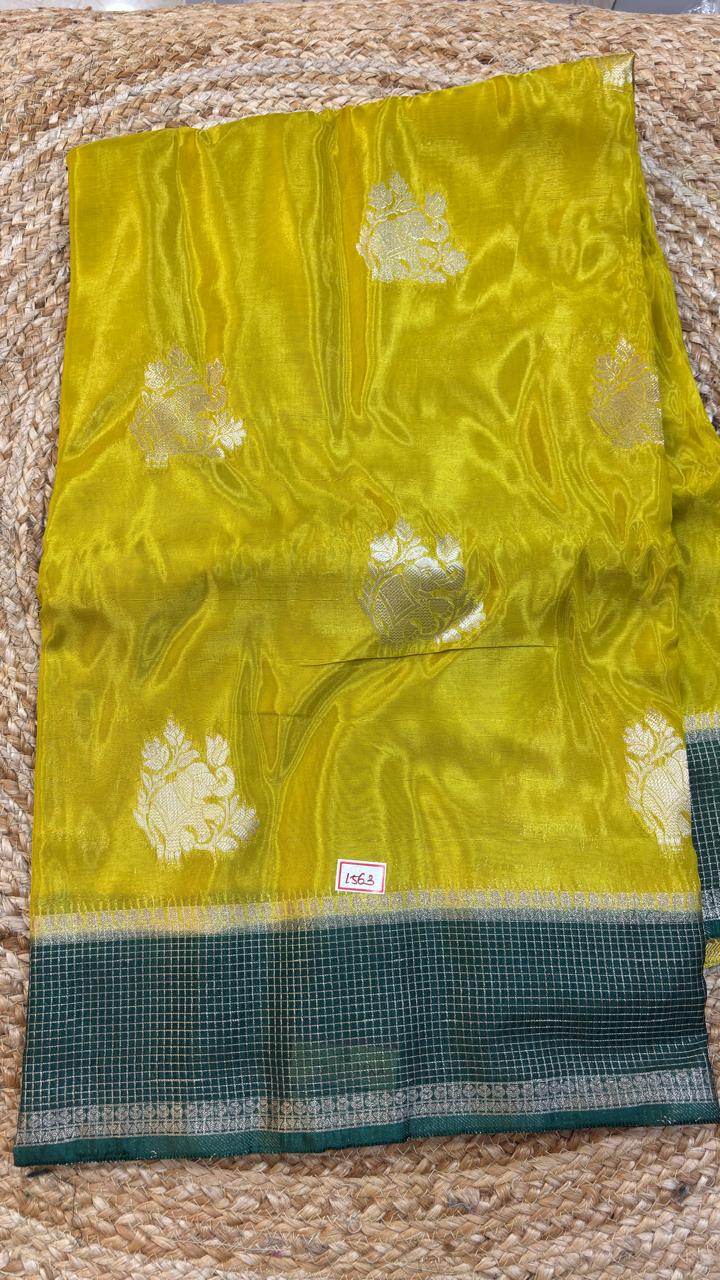 Banaras HO saree