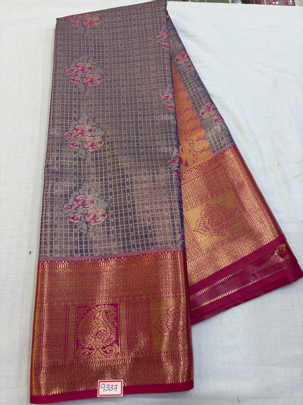 Semi Kanchi Tissue Pattu Saree - Pencil Work