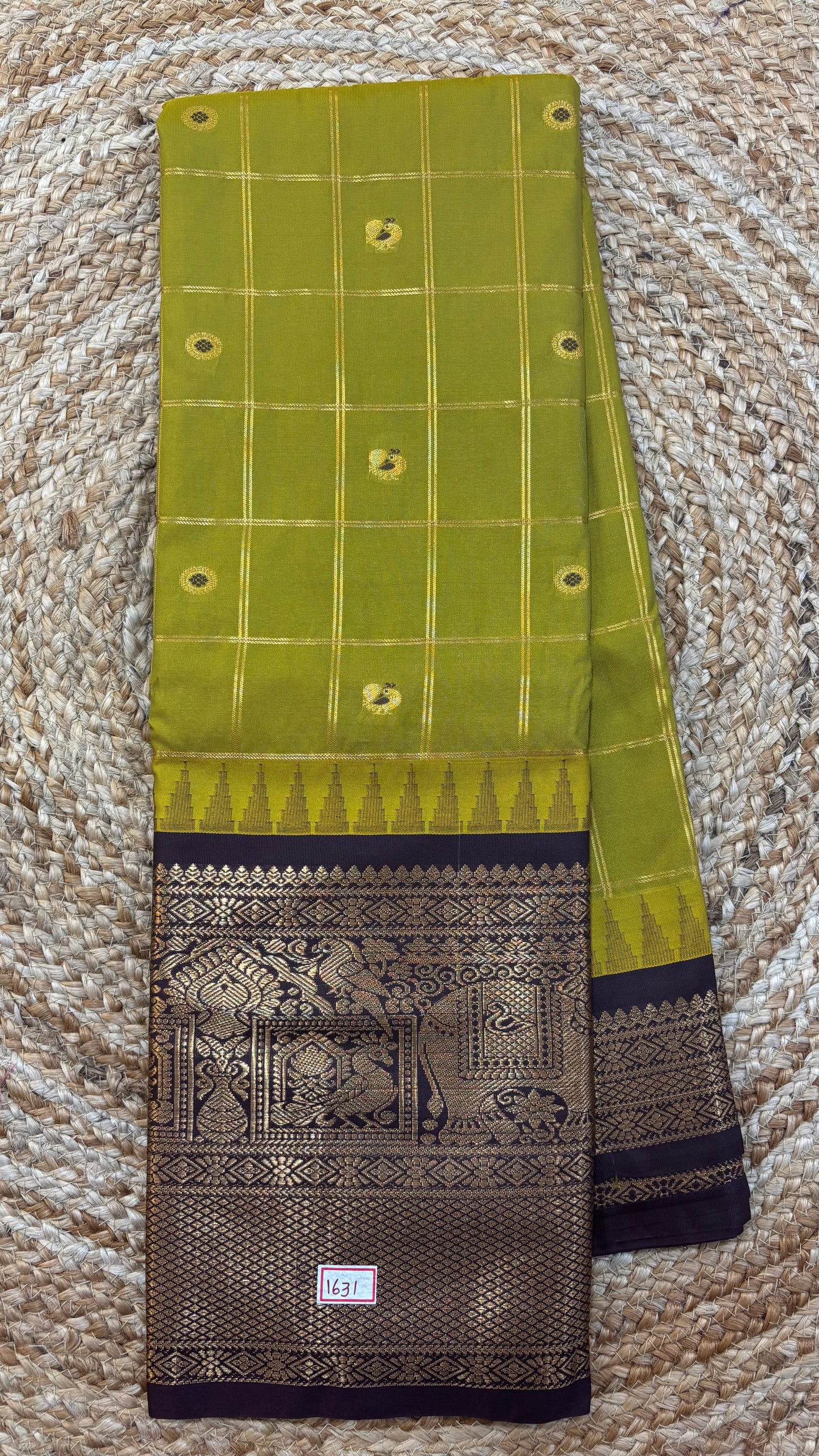 Semi Gadwal Checks Saree