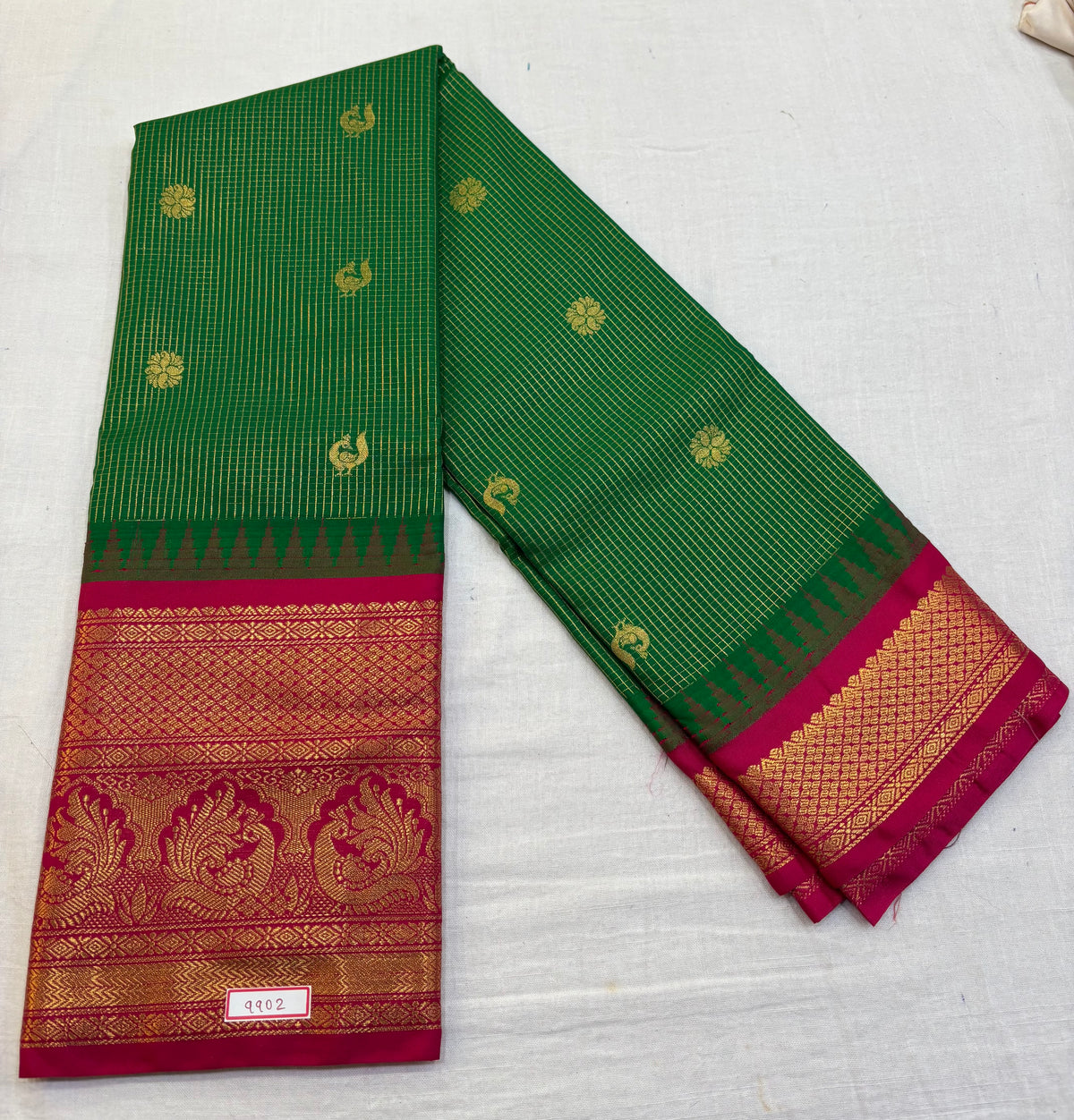 Semi Gadwal silk Vintage Checks Saree