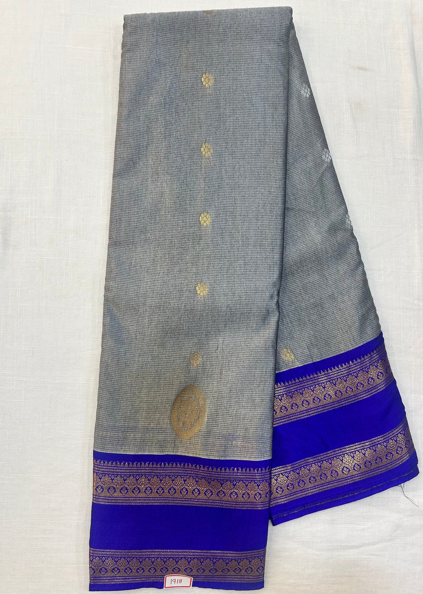 Semi Gadwal Vintage style Gap border sarees