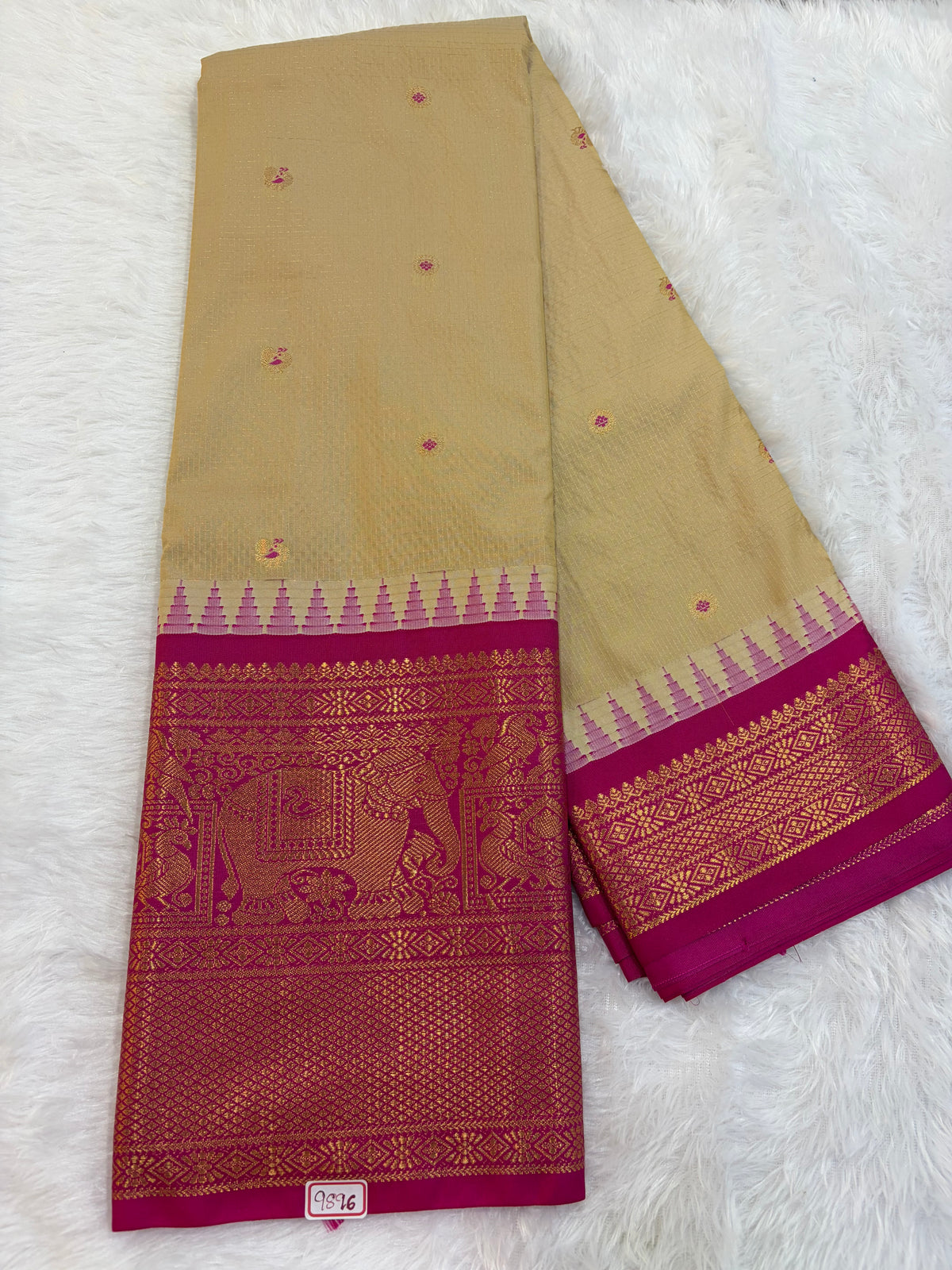 Semi Gadwal silk Vintage Checks Saree