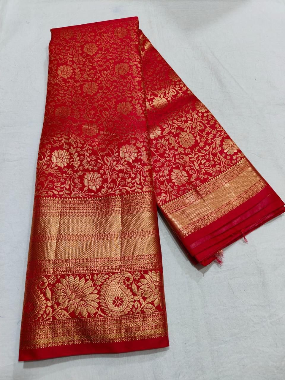 Semi kanchi Self color pattu saree